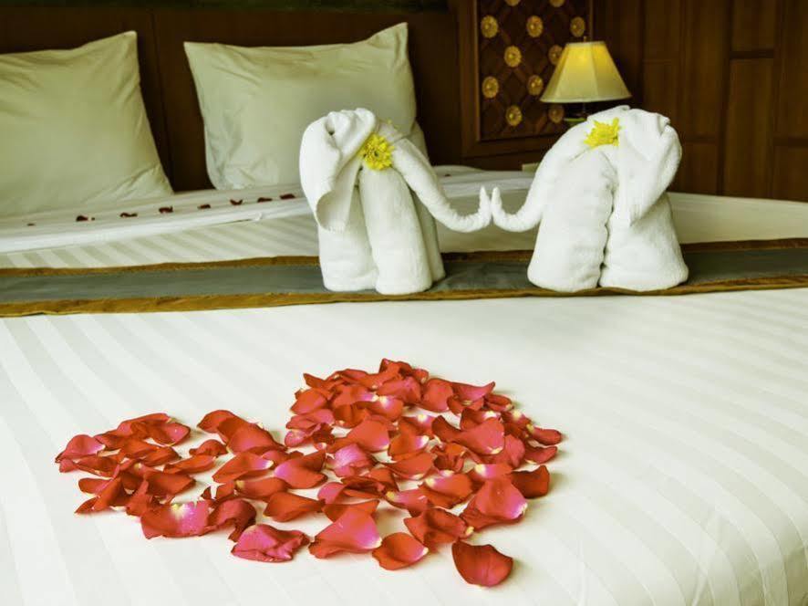 Renoir Boutique Hotel