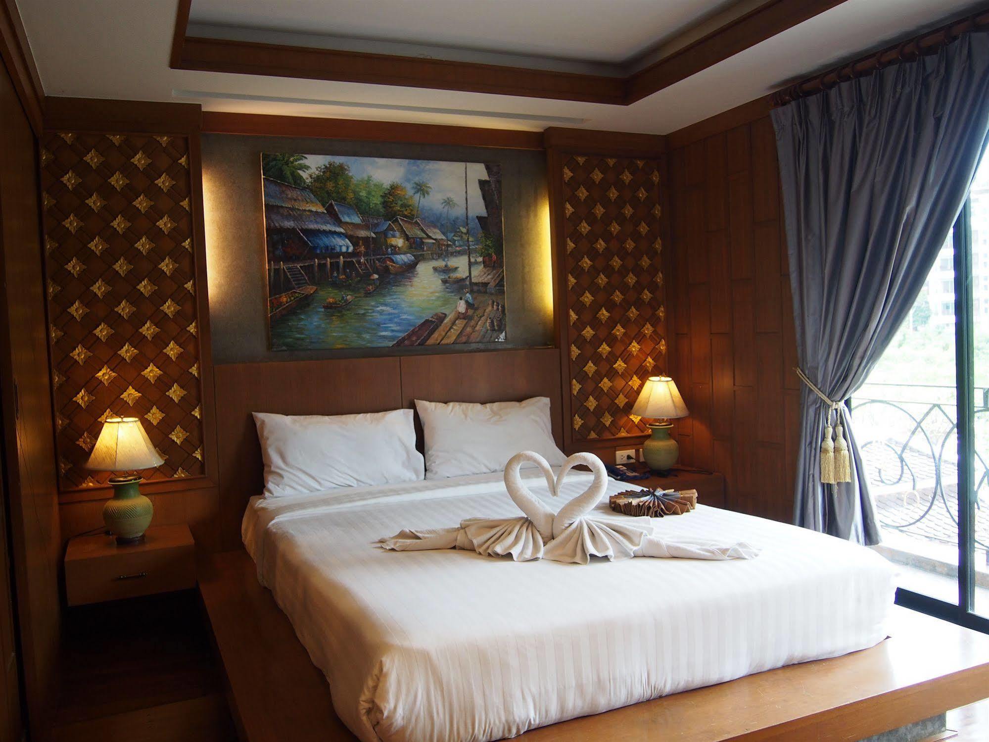 Renoir Boutique Patong