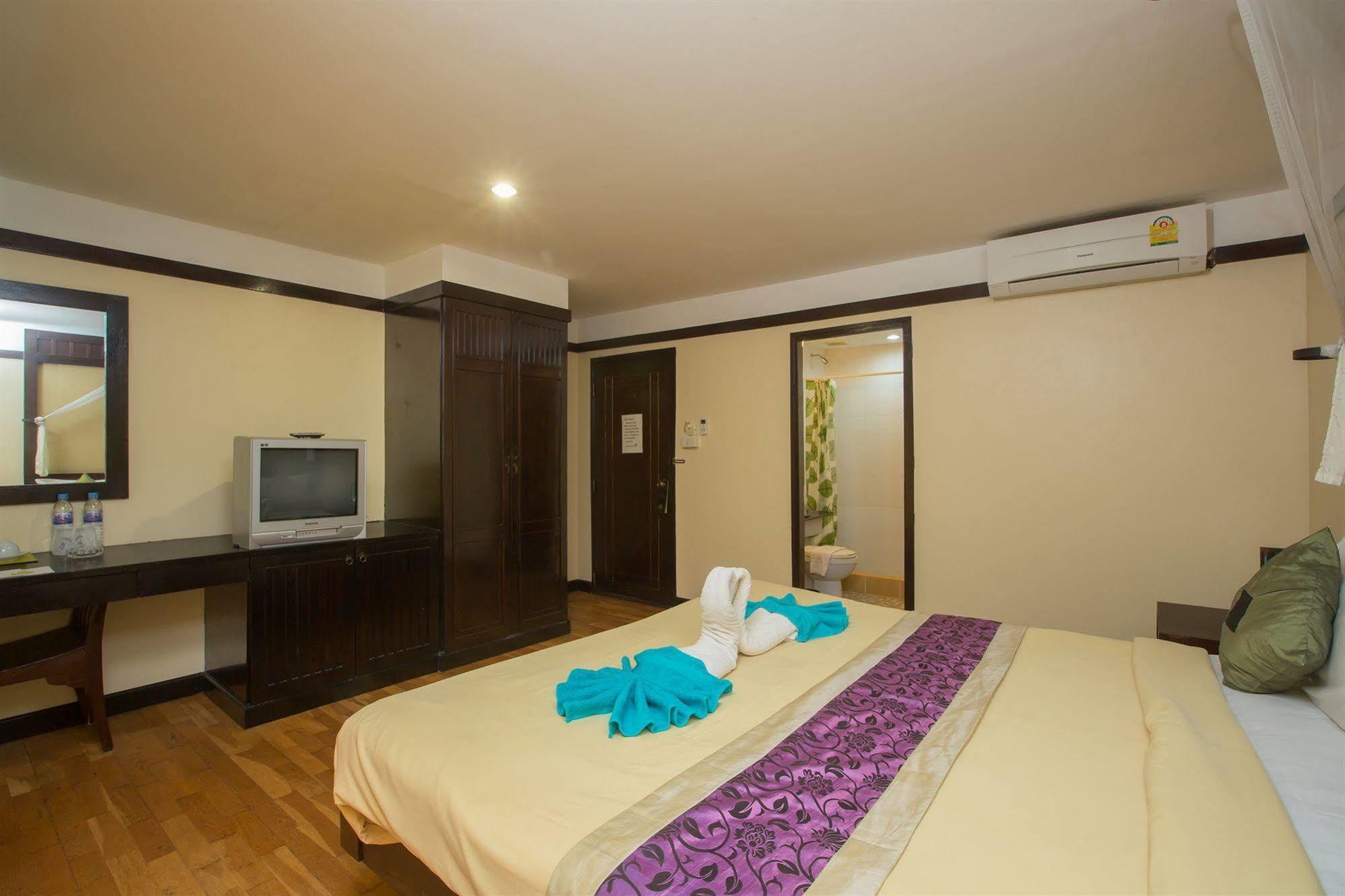 Oyo 255 The Ocean Hotel