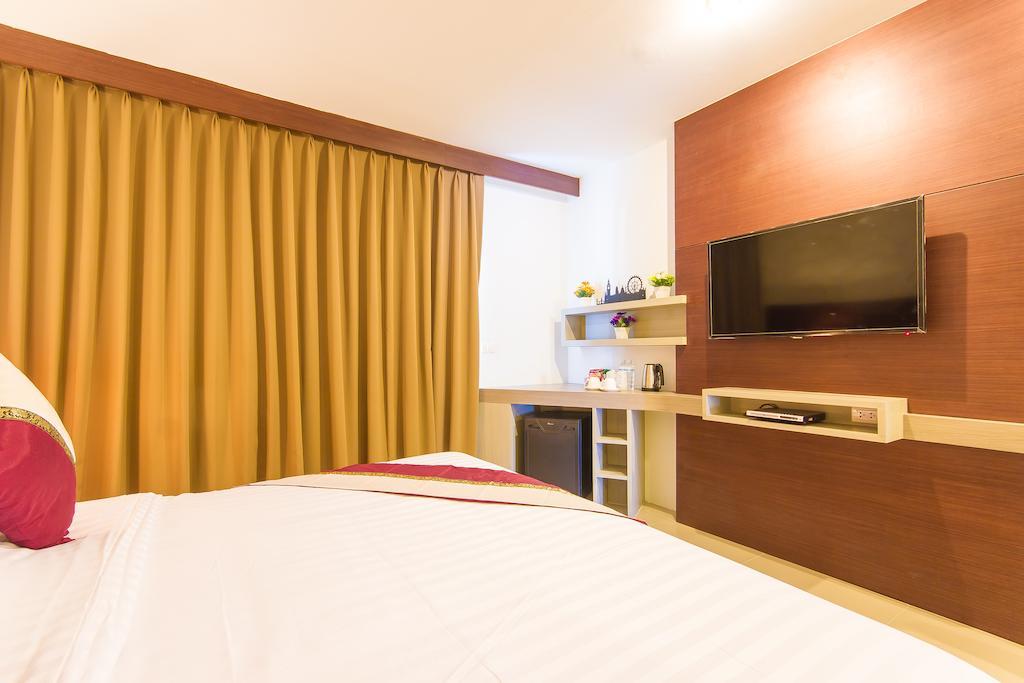 Hemingways Silk Hotel Patong