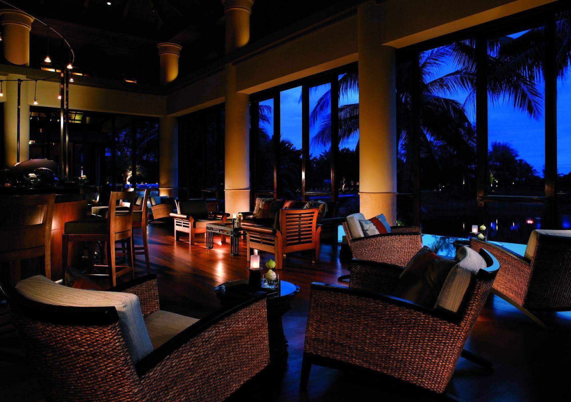 Double Pool By Banyan Tree Resort