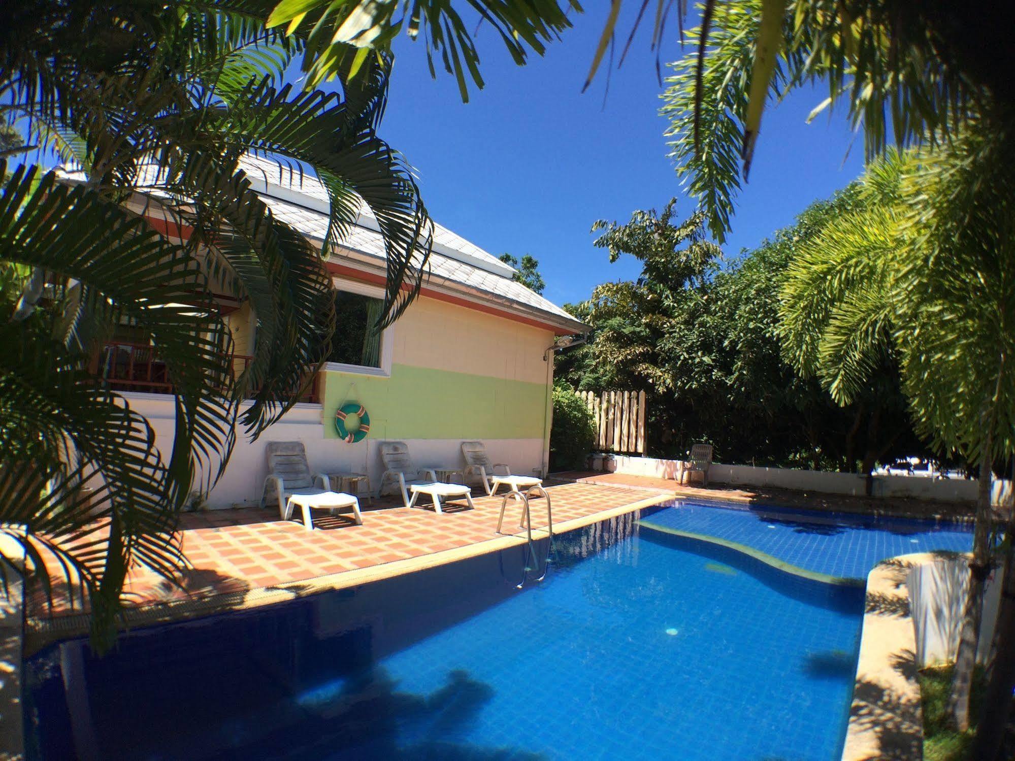 Holiday home Lemon House *