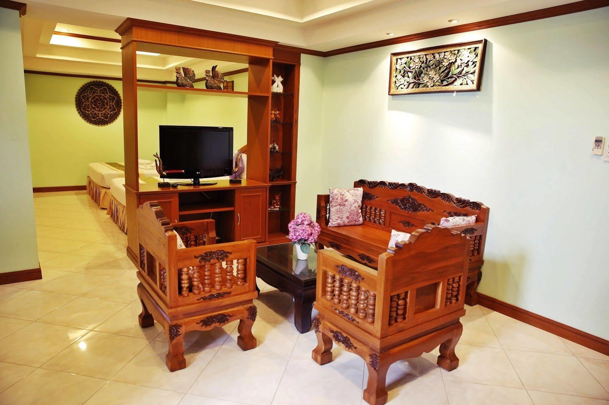 Hotel Baan Ss 2*