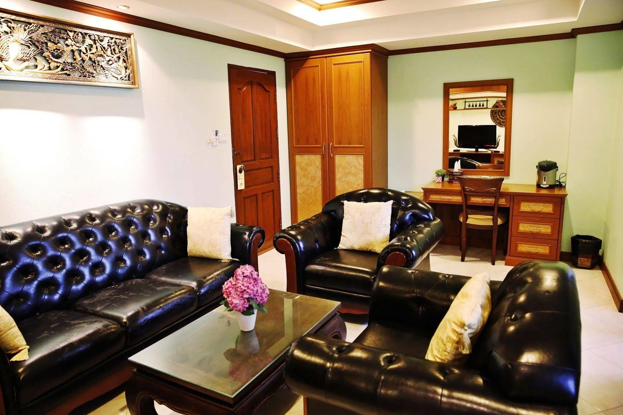 Baan Ss Hotel 2*