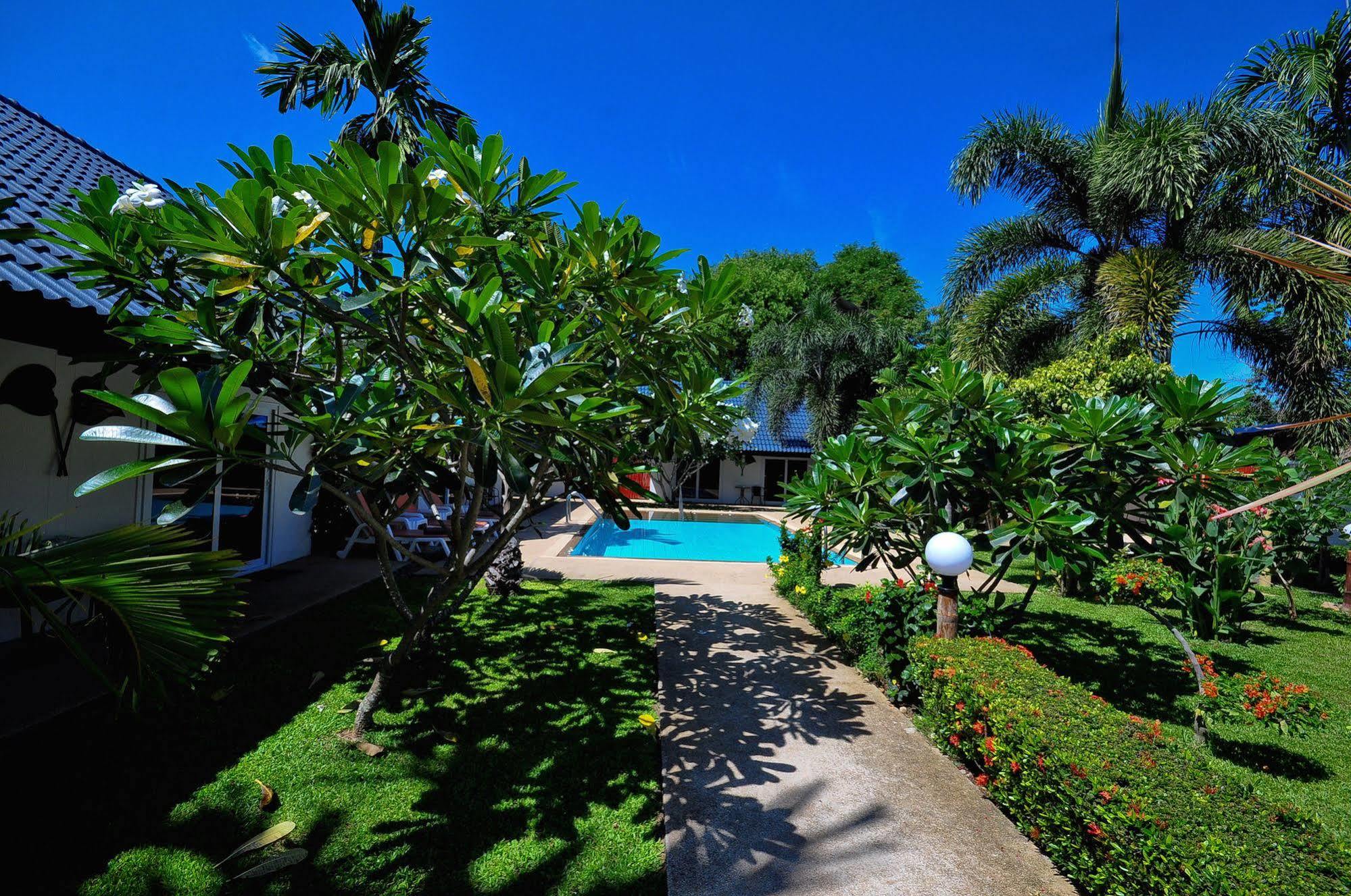 Resort Airport Resort&spa - Sha Extra Nai Yang Beach