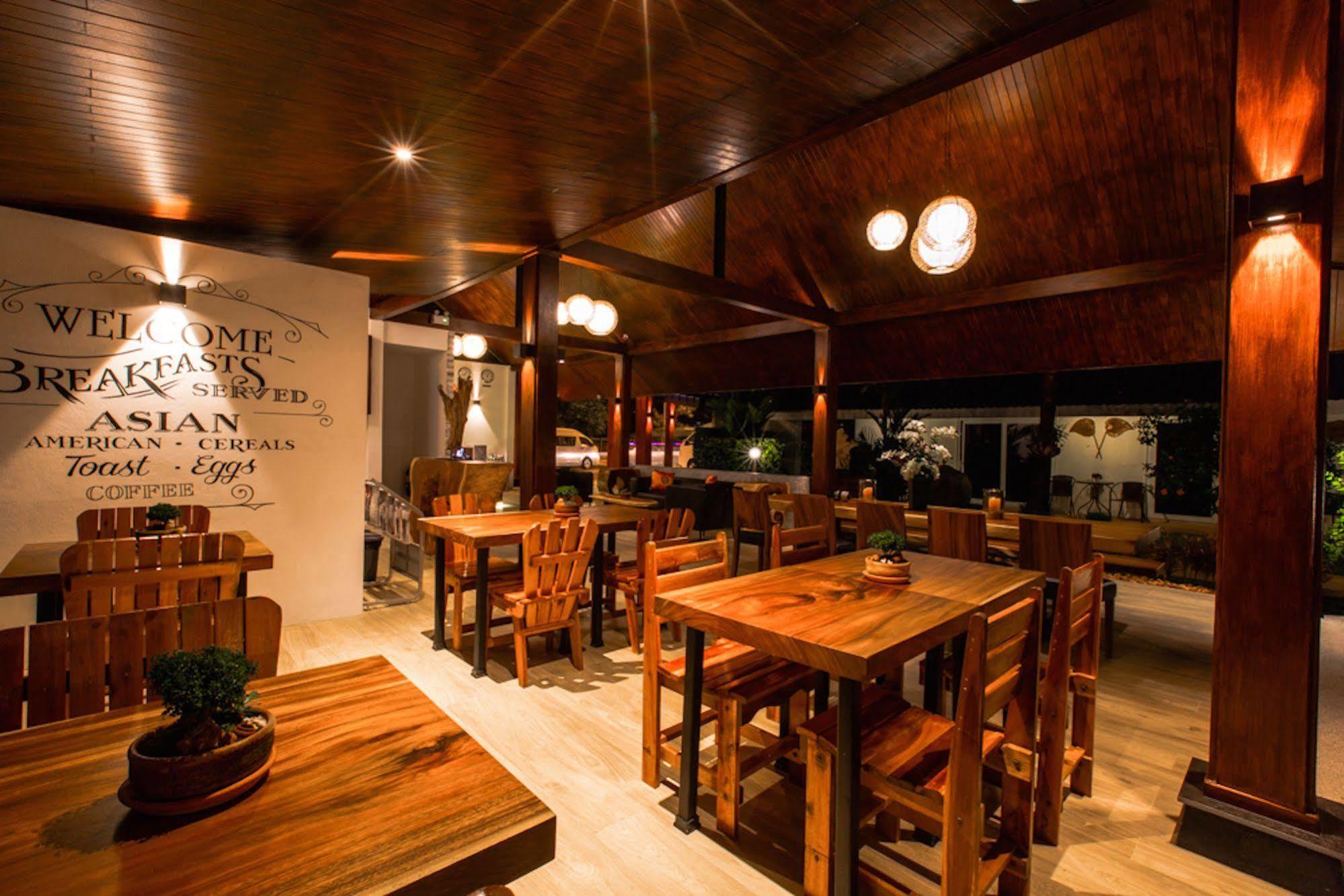 Resort Airport Resort&spa - Sha Extra