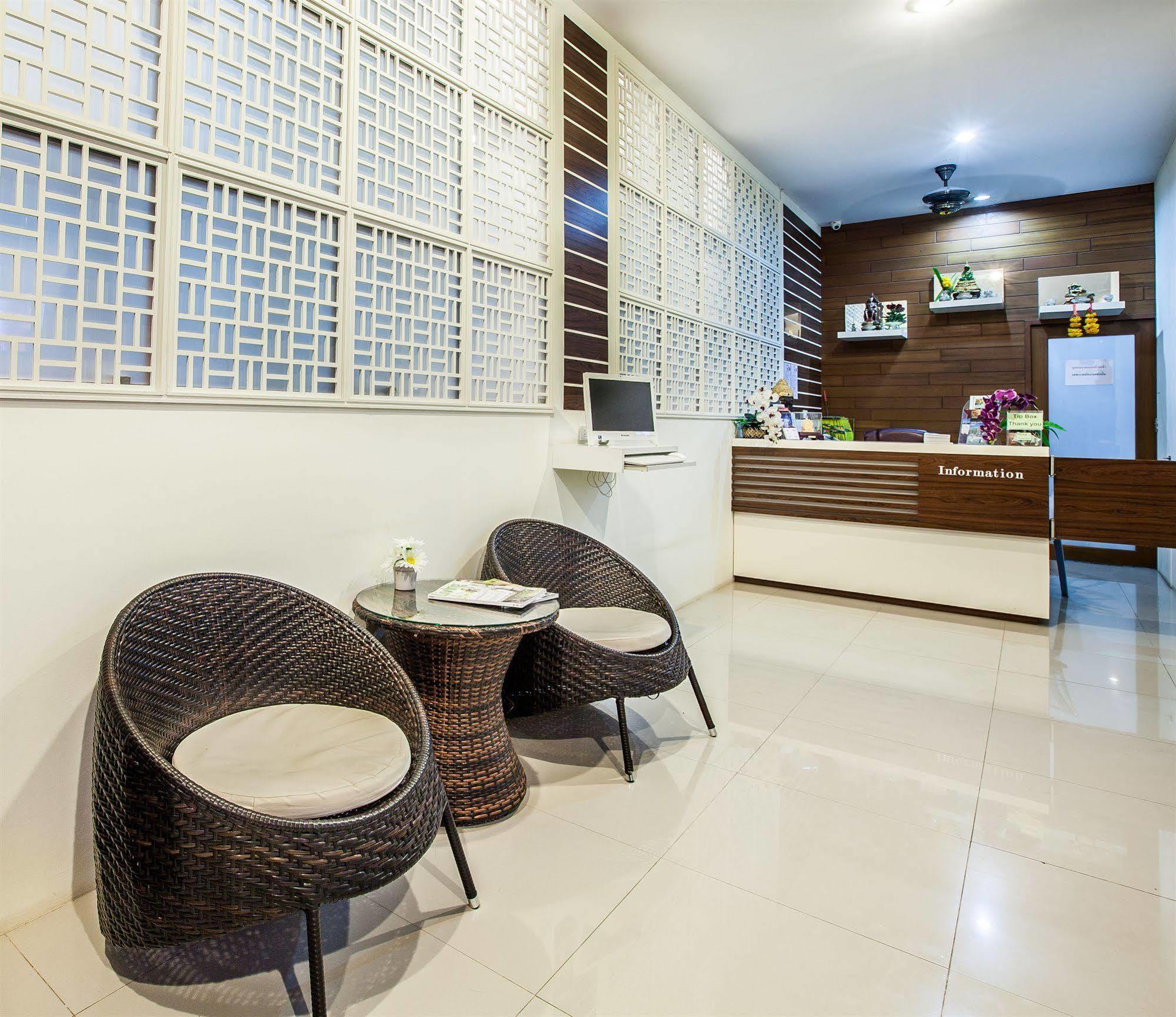 Modern Place Hotel
