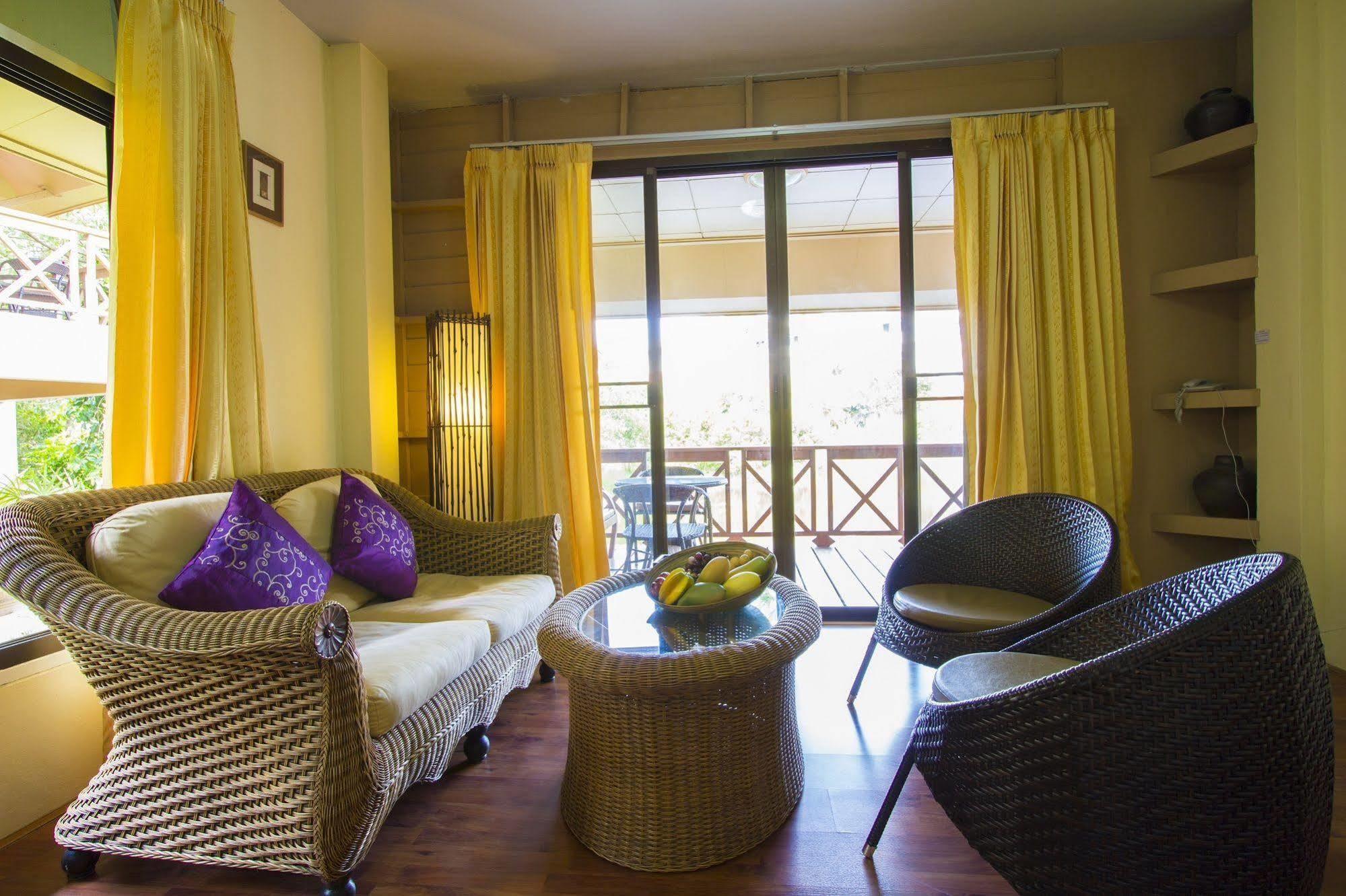 Chaba Beach 3*