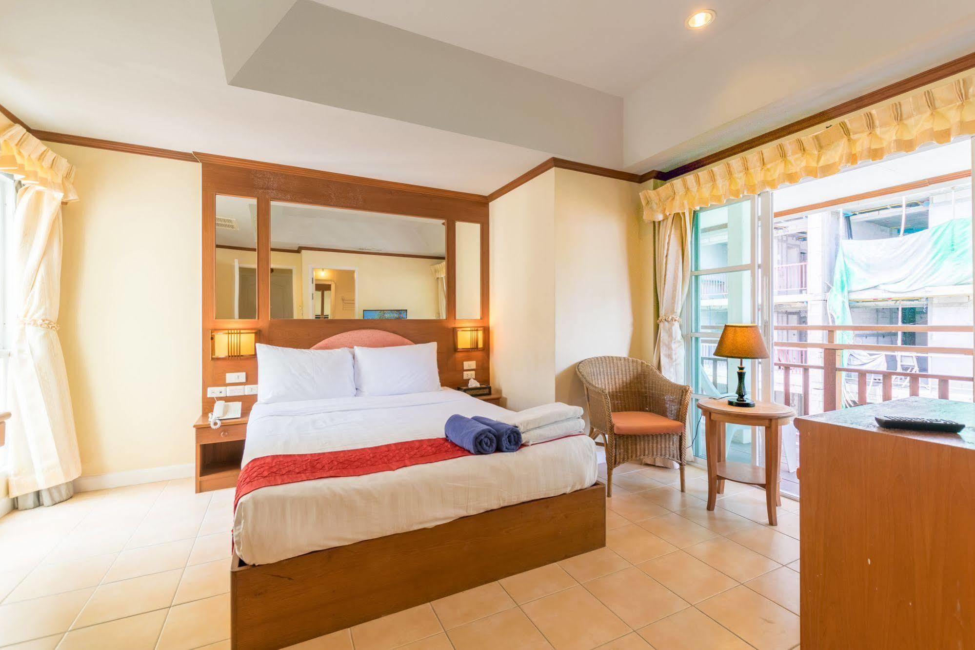 Chaba Beach Hotel