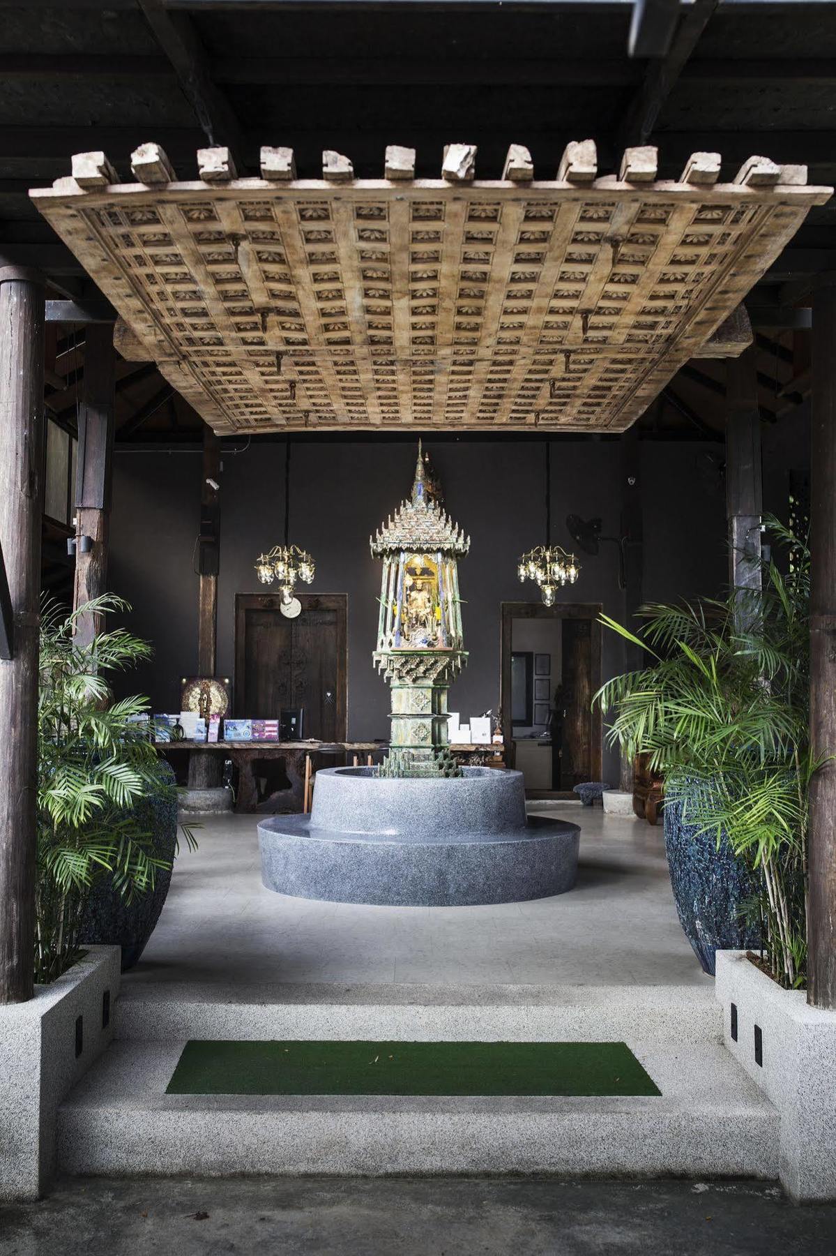 Ananta Thai Pool