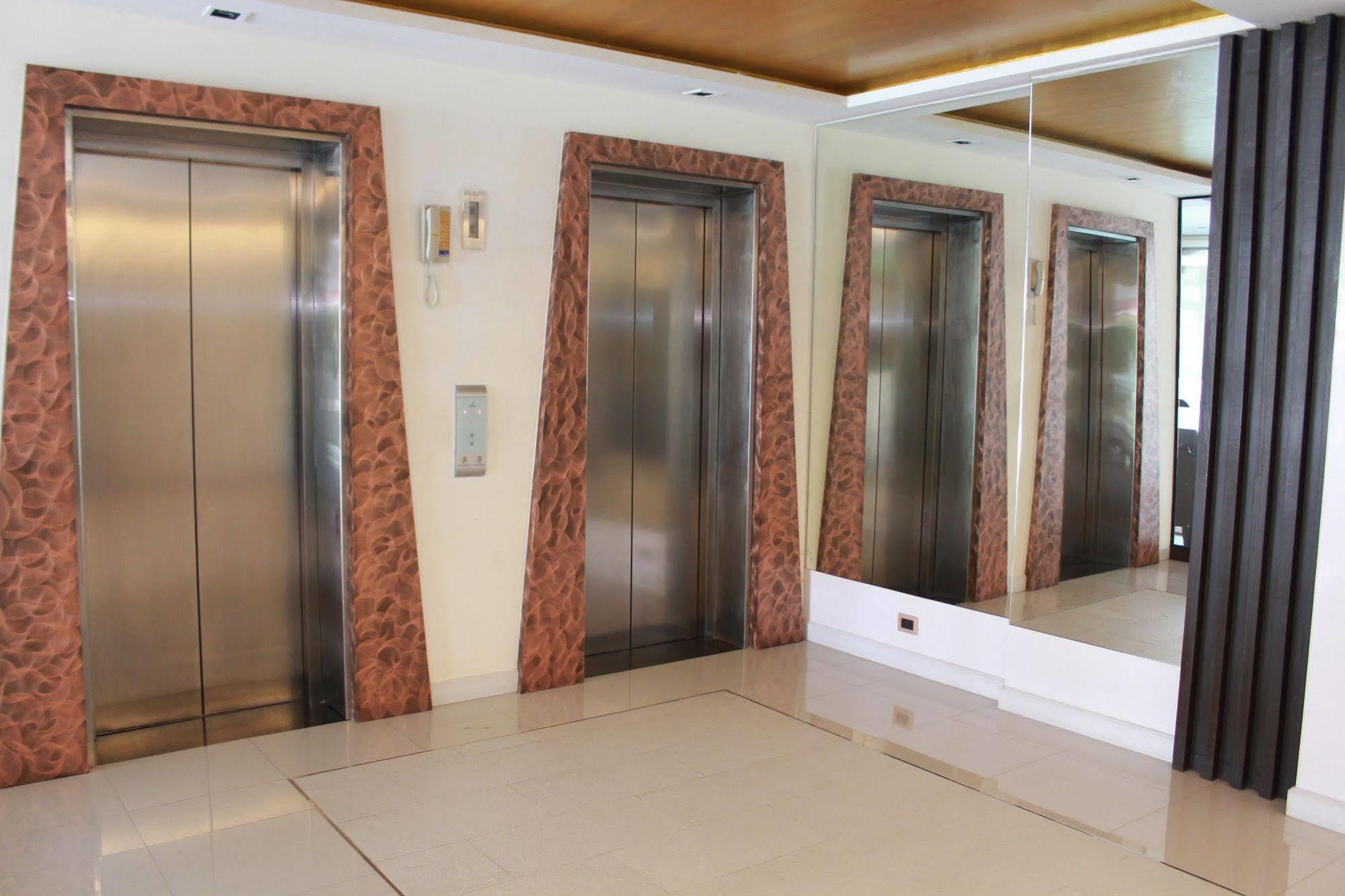 The By Glitter House Affittacamere 3*
