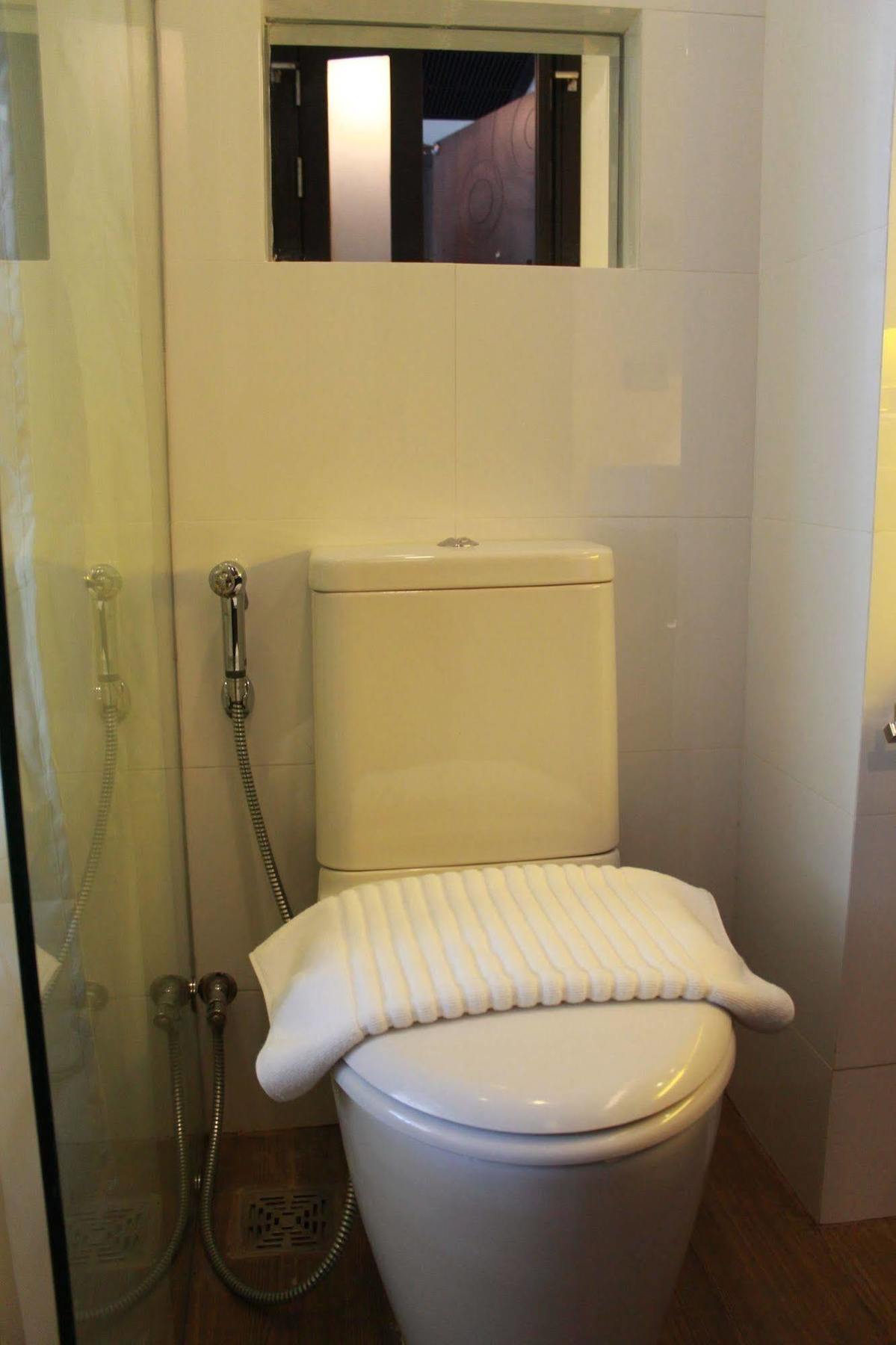 The By Glitter House 3*
