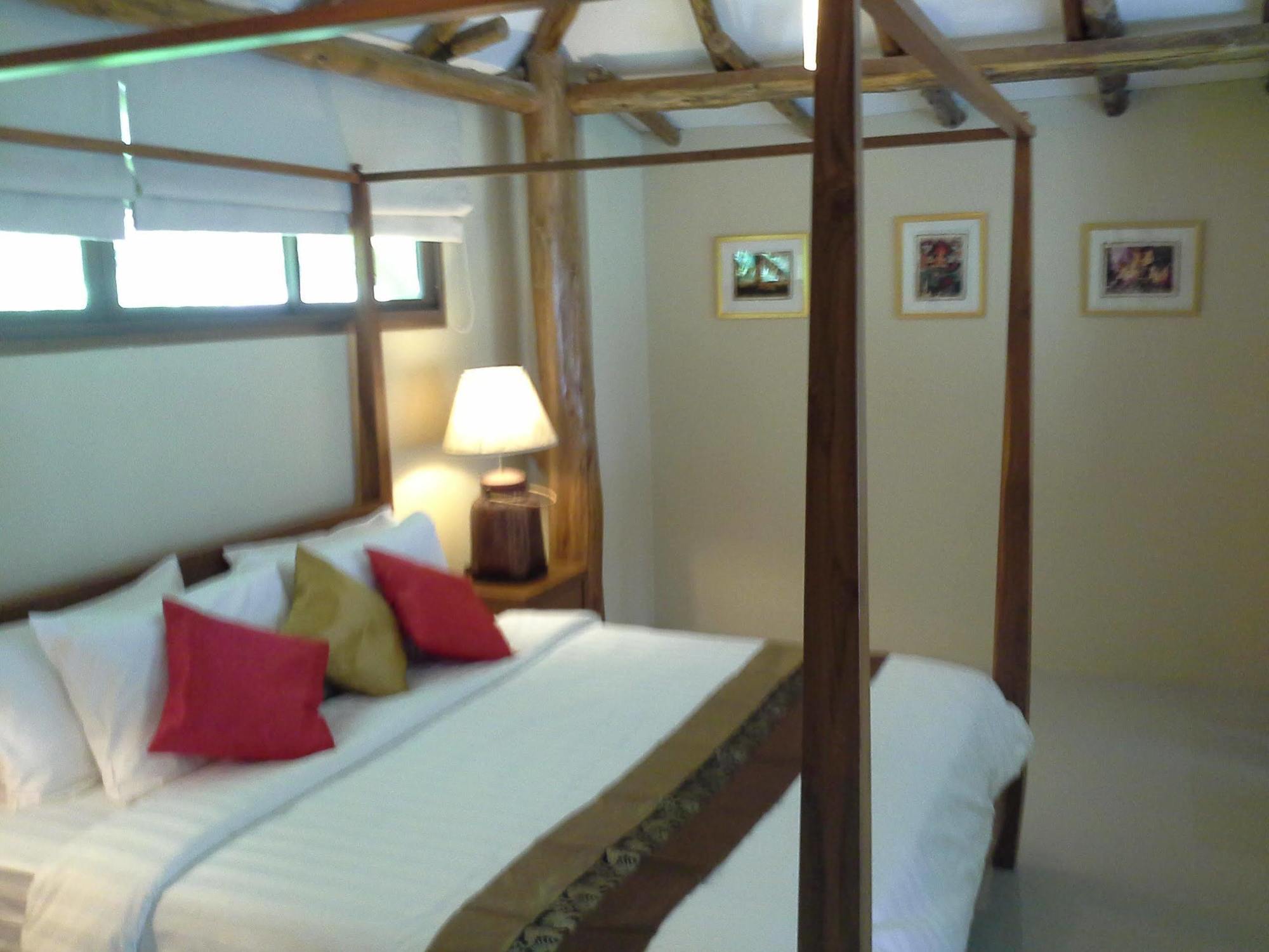 Jindarin Resort 4*