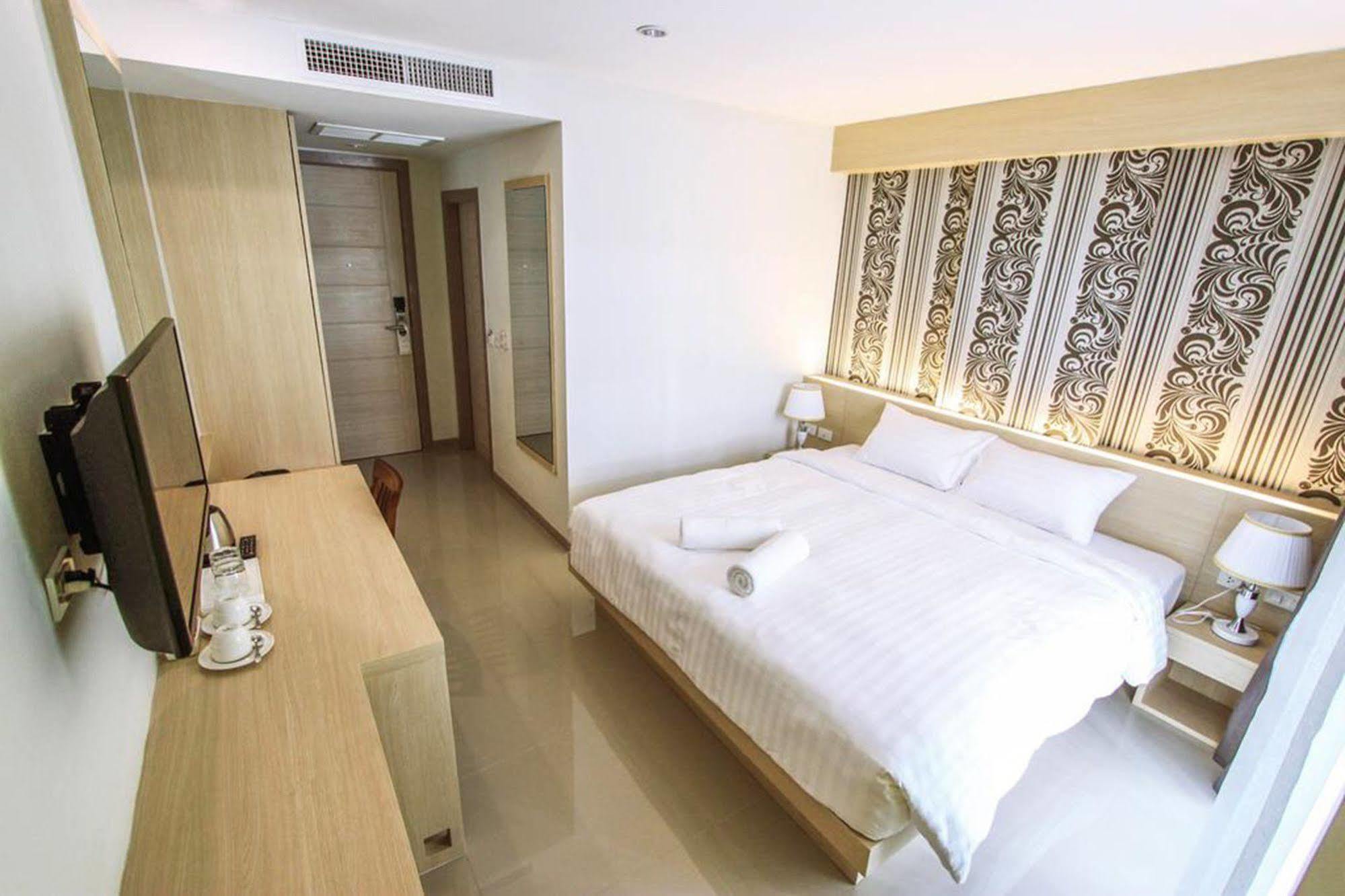 Hotel Ocean And Ole