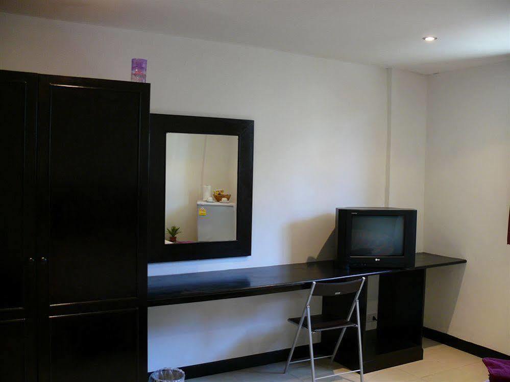 Aquarius Gay & Sauna Hotel 3*