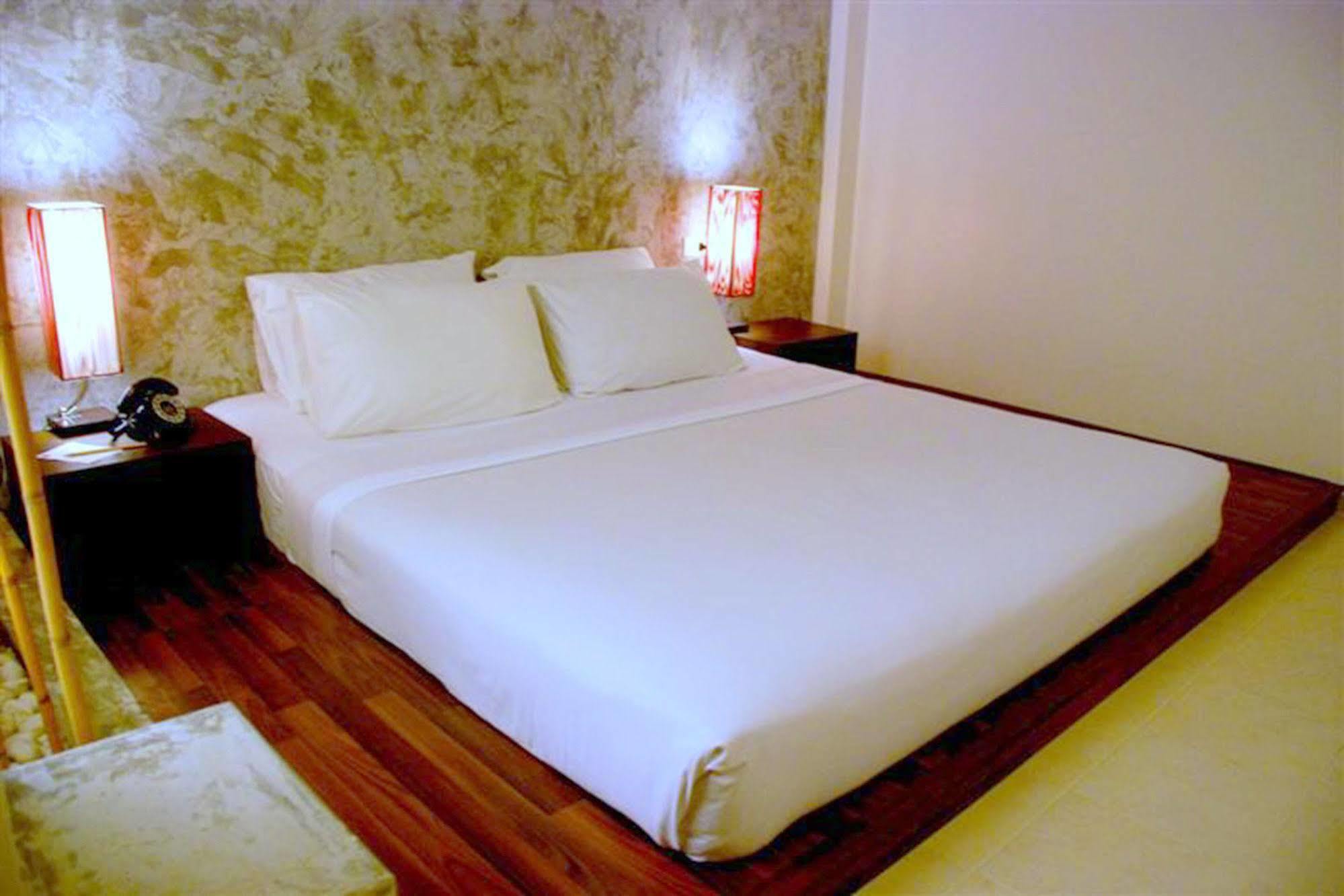 The Album Loft Appartamento Patong