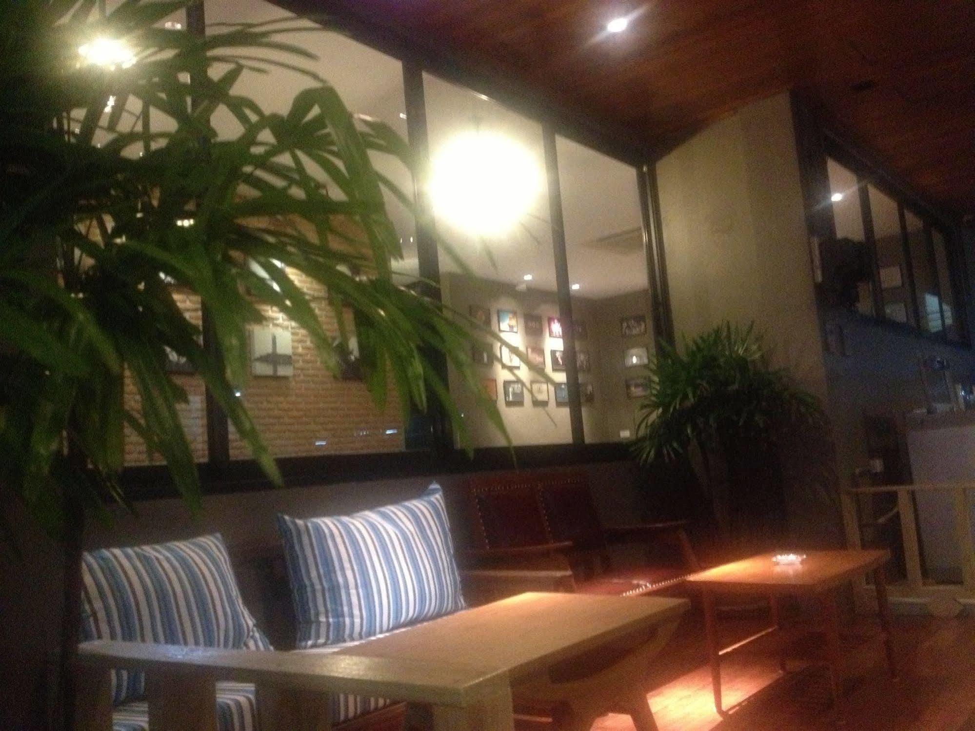 Dfeel House Hostel