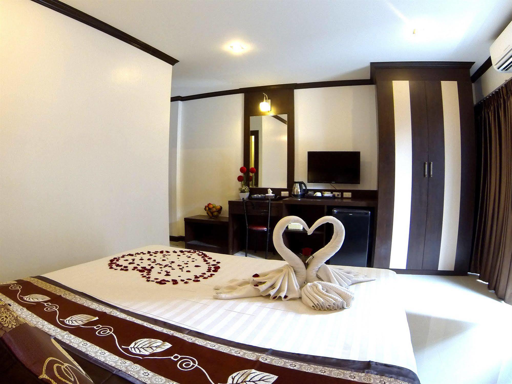 Hotel Mansion - Sha Certified Patong