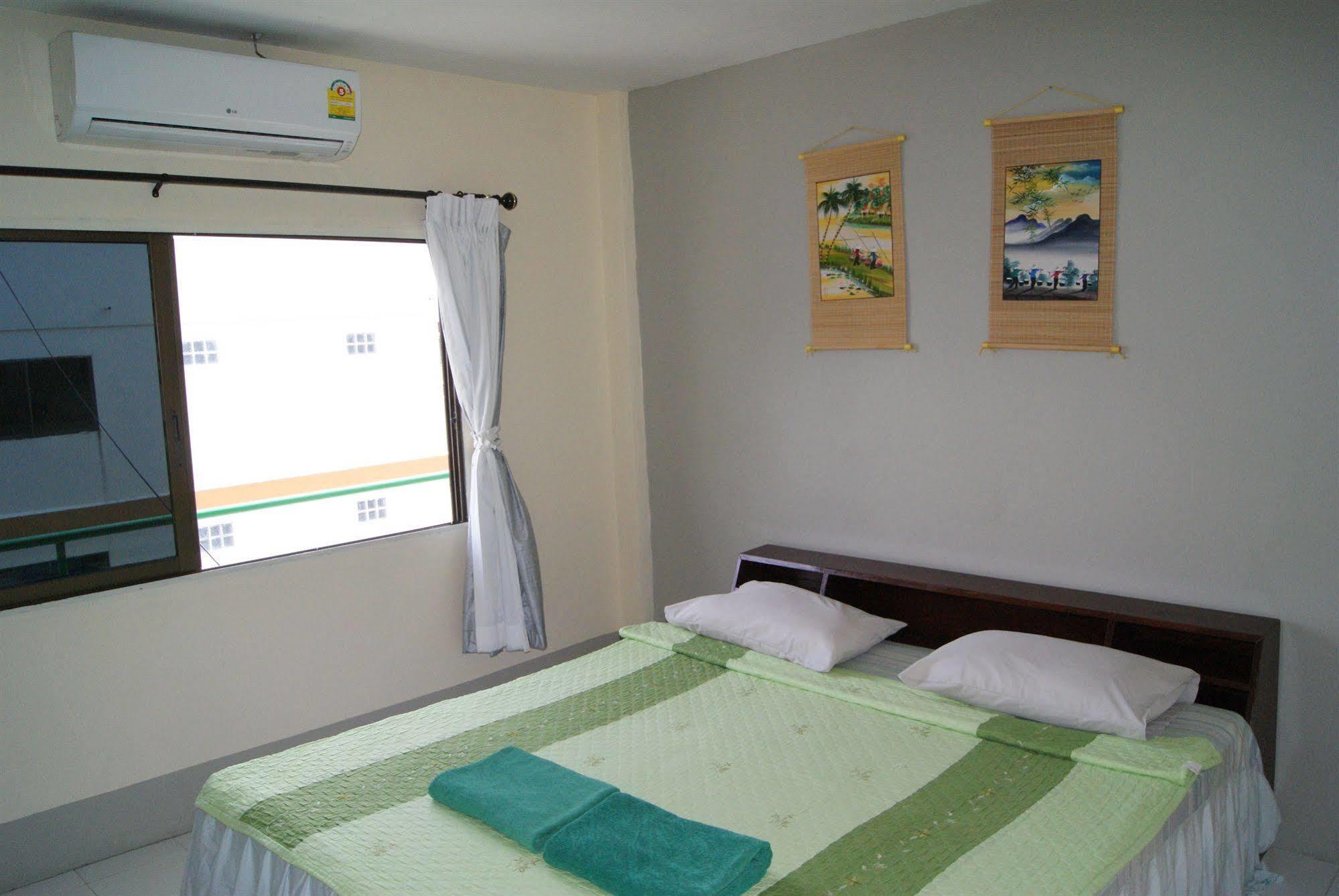Guest house Pineapple 2*