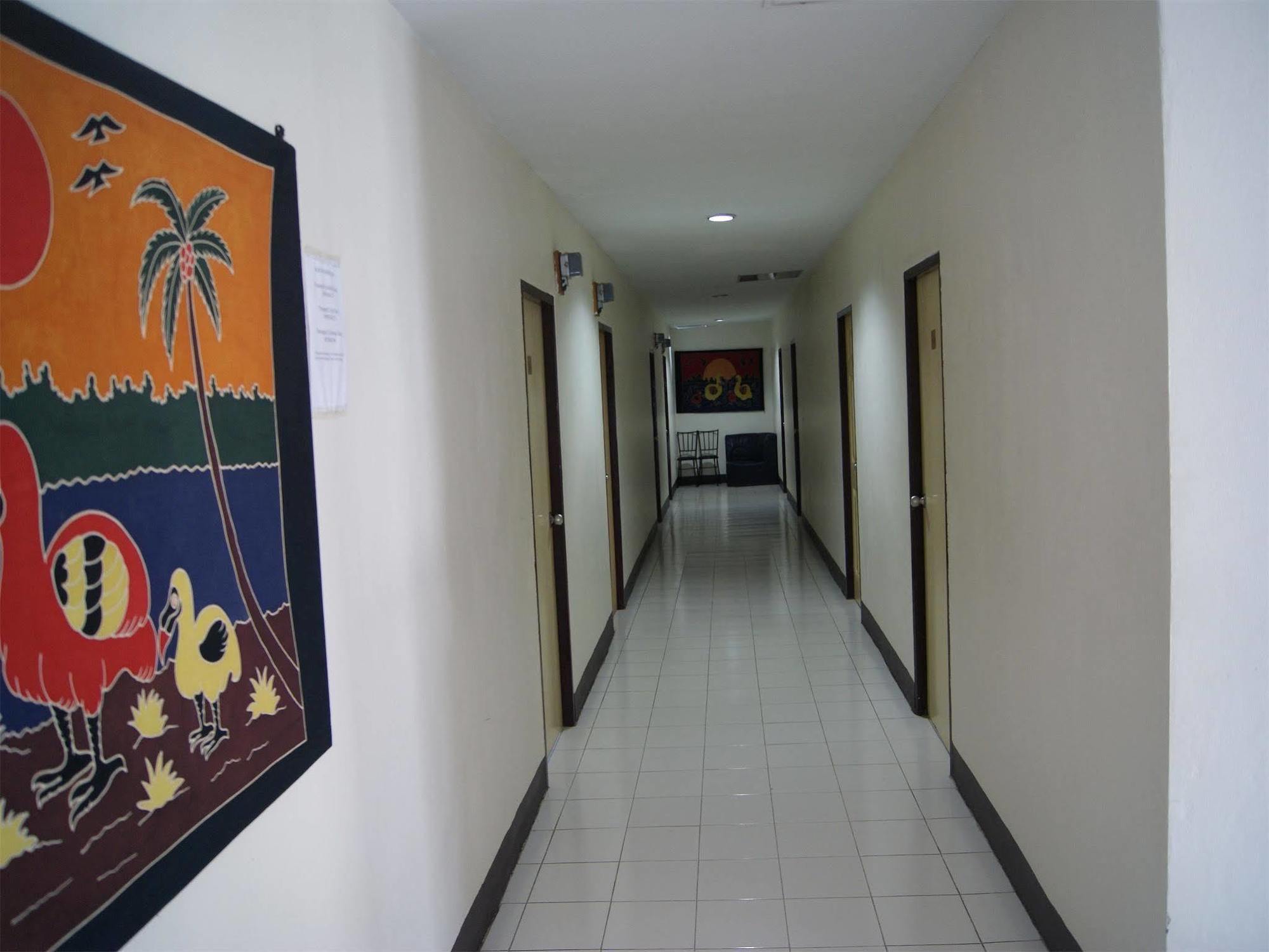 Guest house Pineapple Phuket