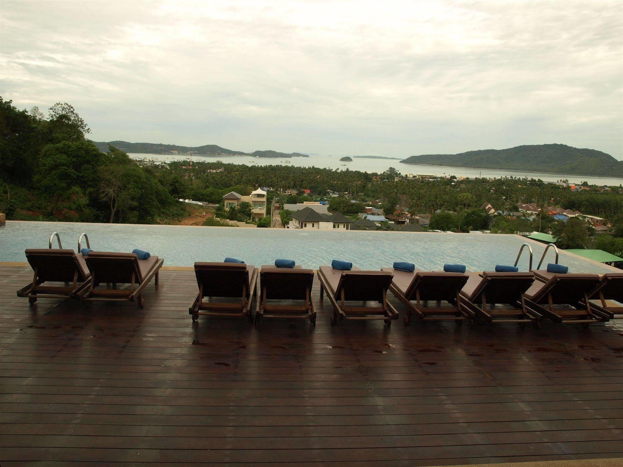 The View Rawada Phuket Resort 4*