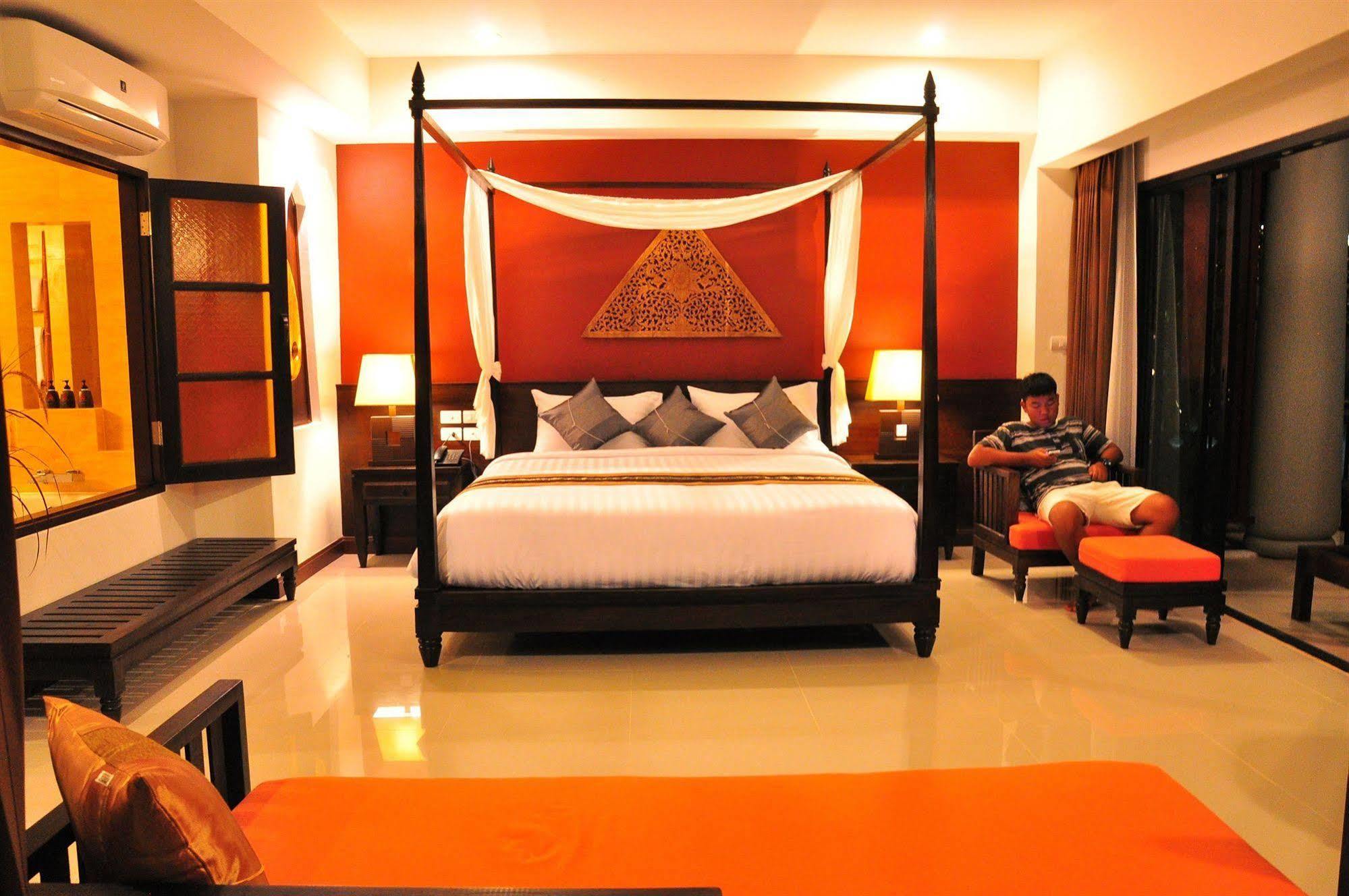 Resort Navatara Phuket Rawai