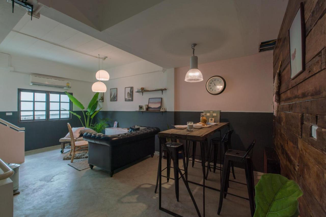 Pause Hostel *