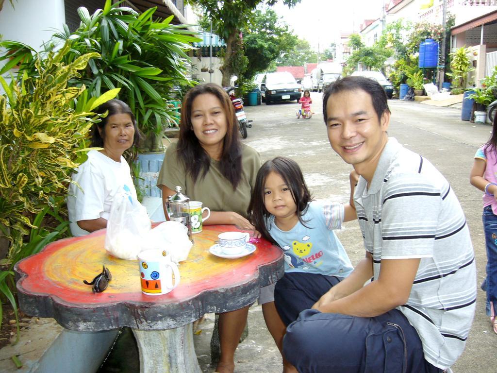 Summer Breeze Inn 2*