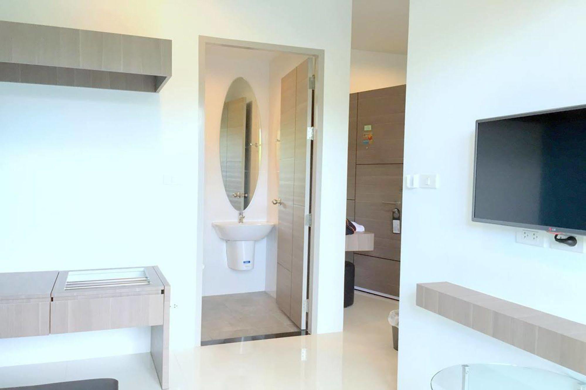 Dusit Naka Place Apartment Phuket