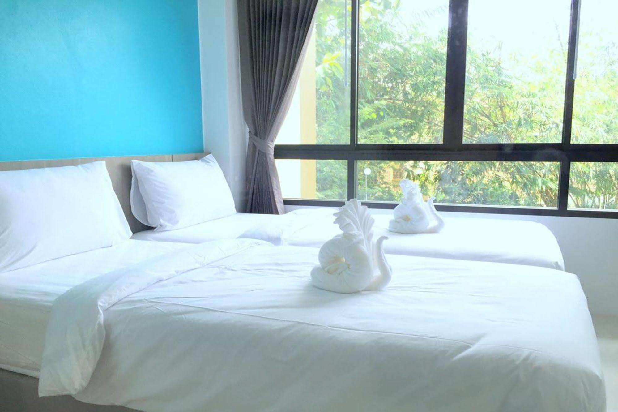 Dusit Naka Place Apartment *