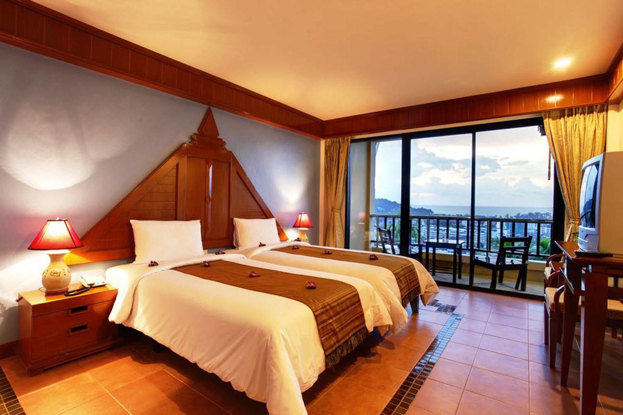 Patong Cottage Resort 3*