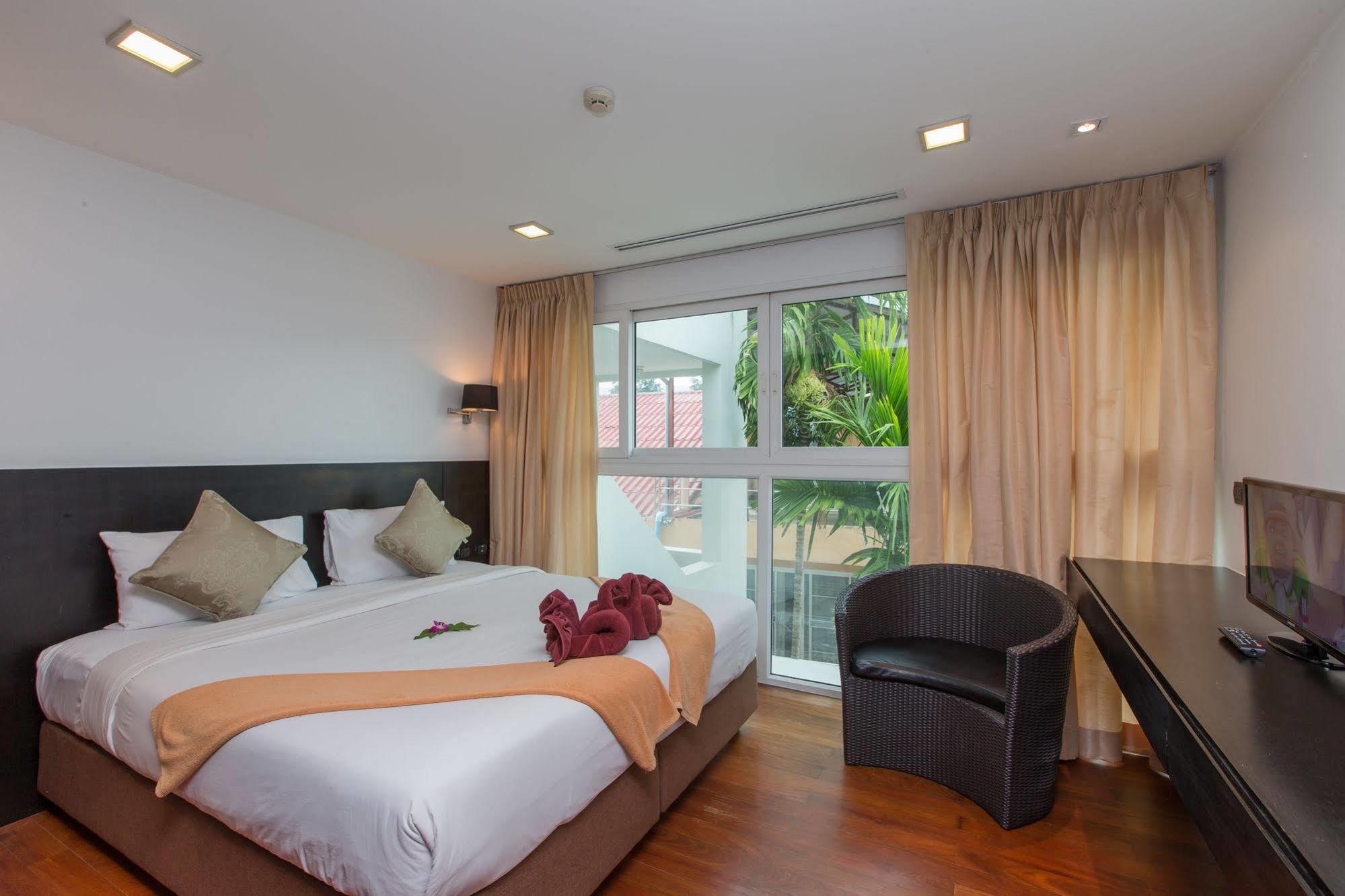 Resort The Palms, - Sha Extra