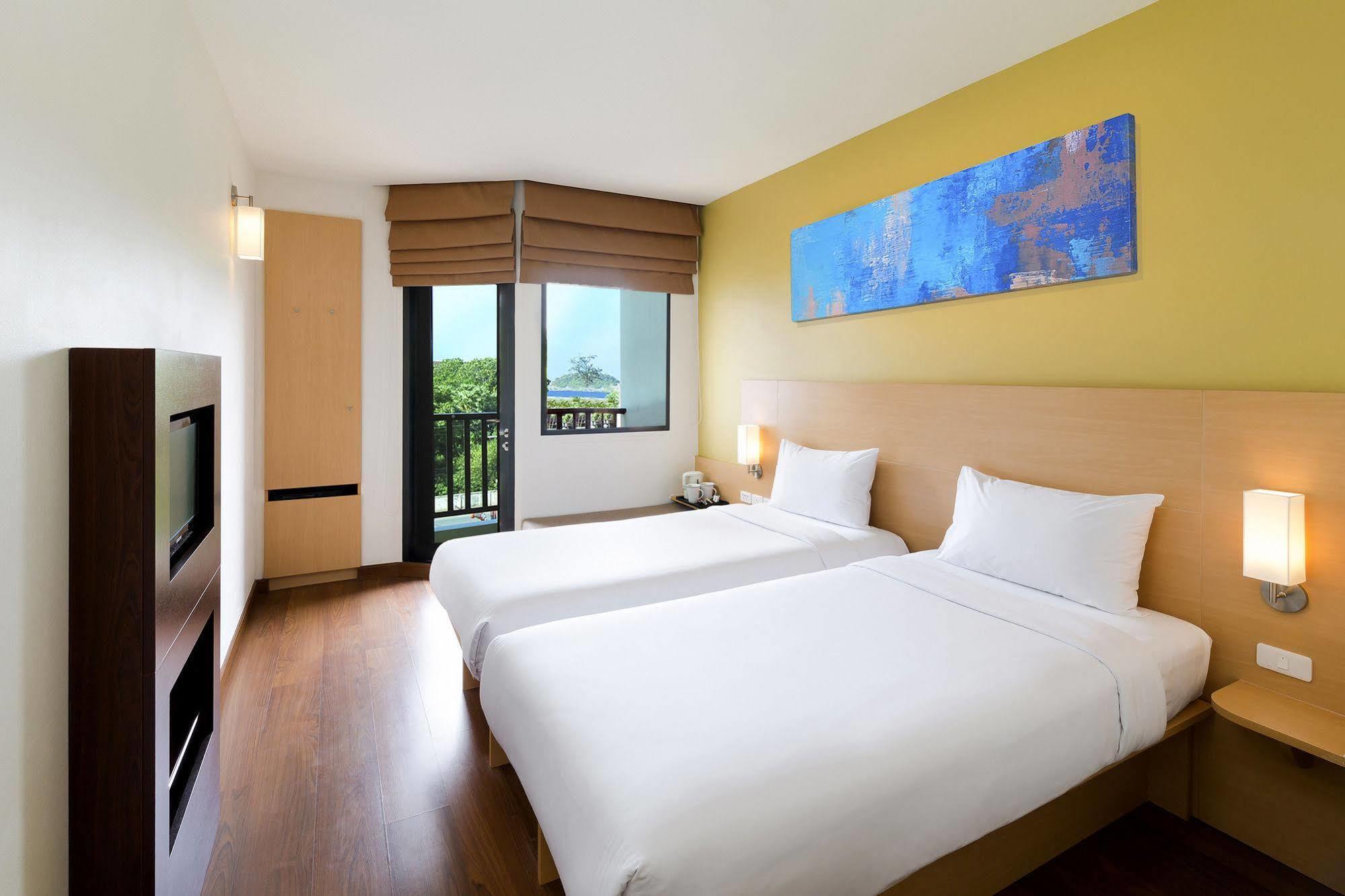 Ibis Phuket 4*