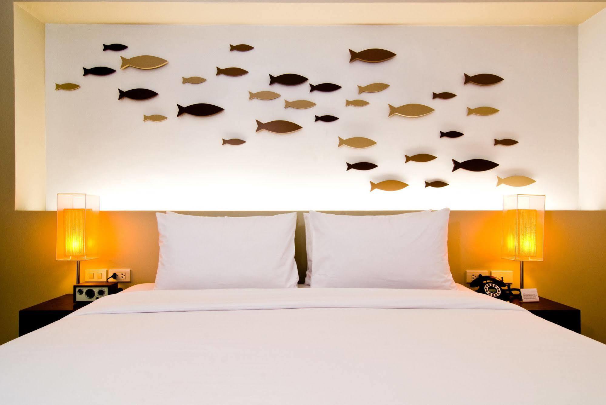 Hotel The Album 3*