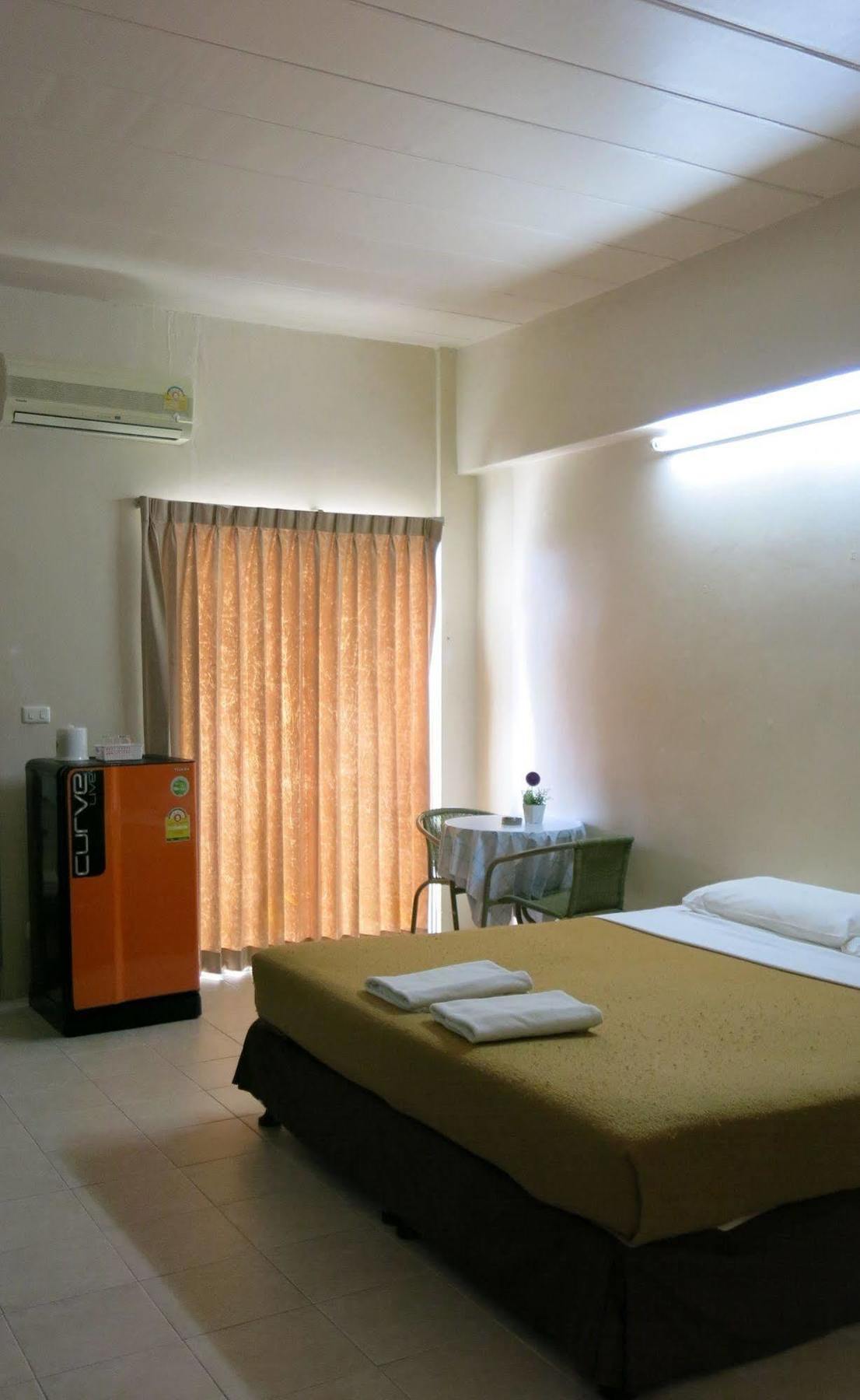 Inn Ekkamon
