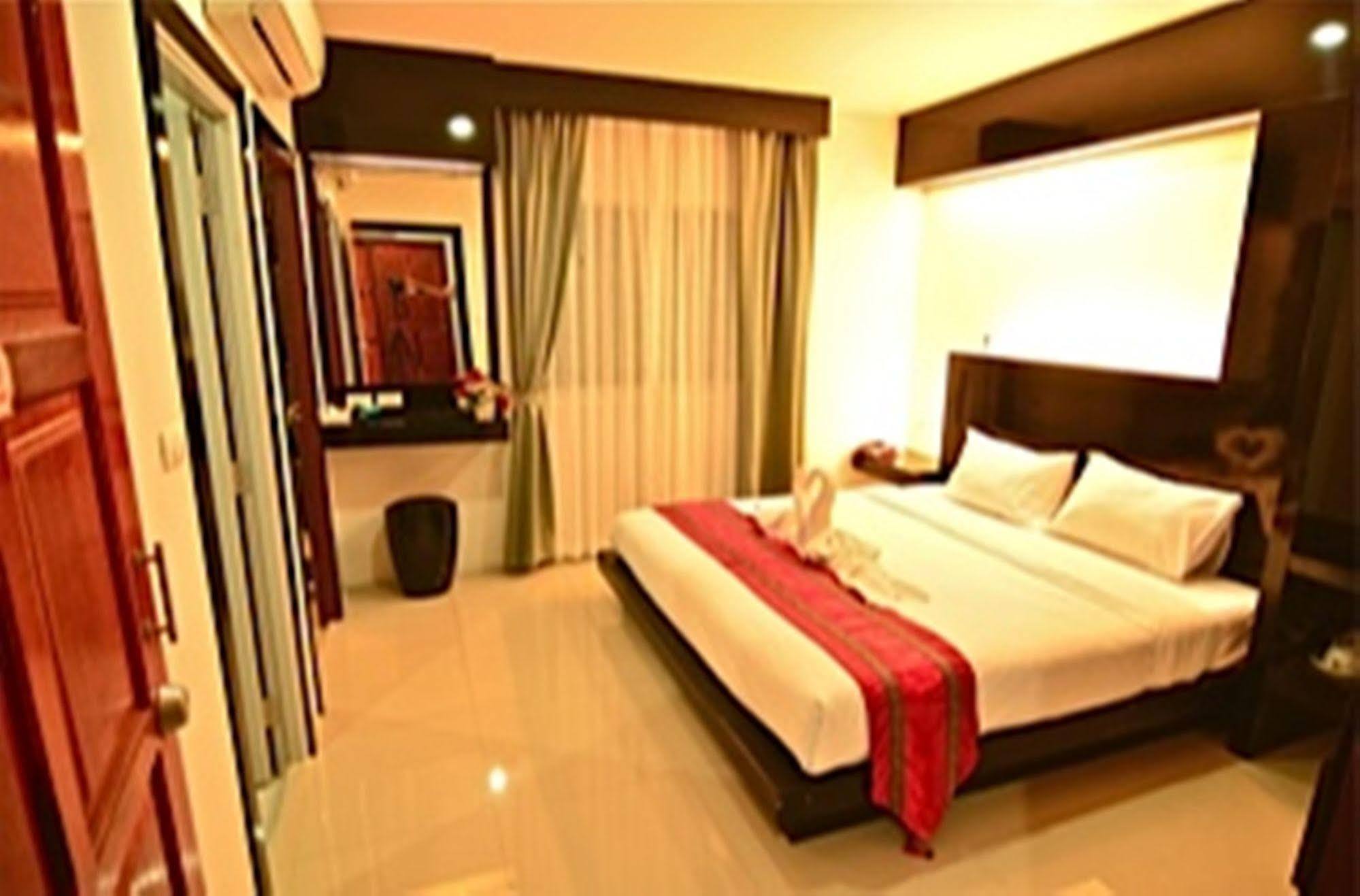 Hotel D1 3*