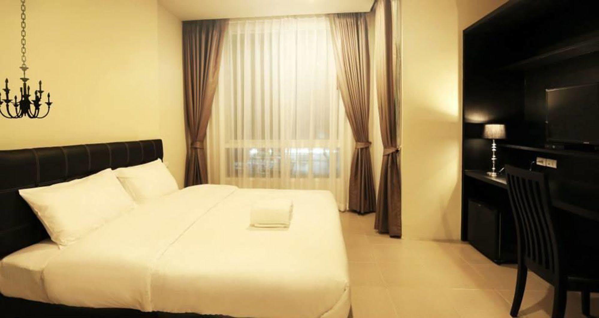 Guest house Black Dragon 2*