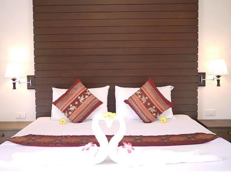 Inn Aromdee At Nai Thon Beach