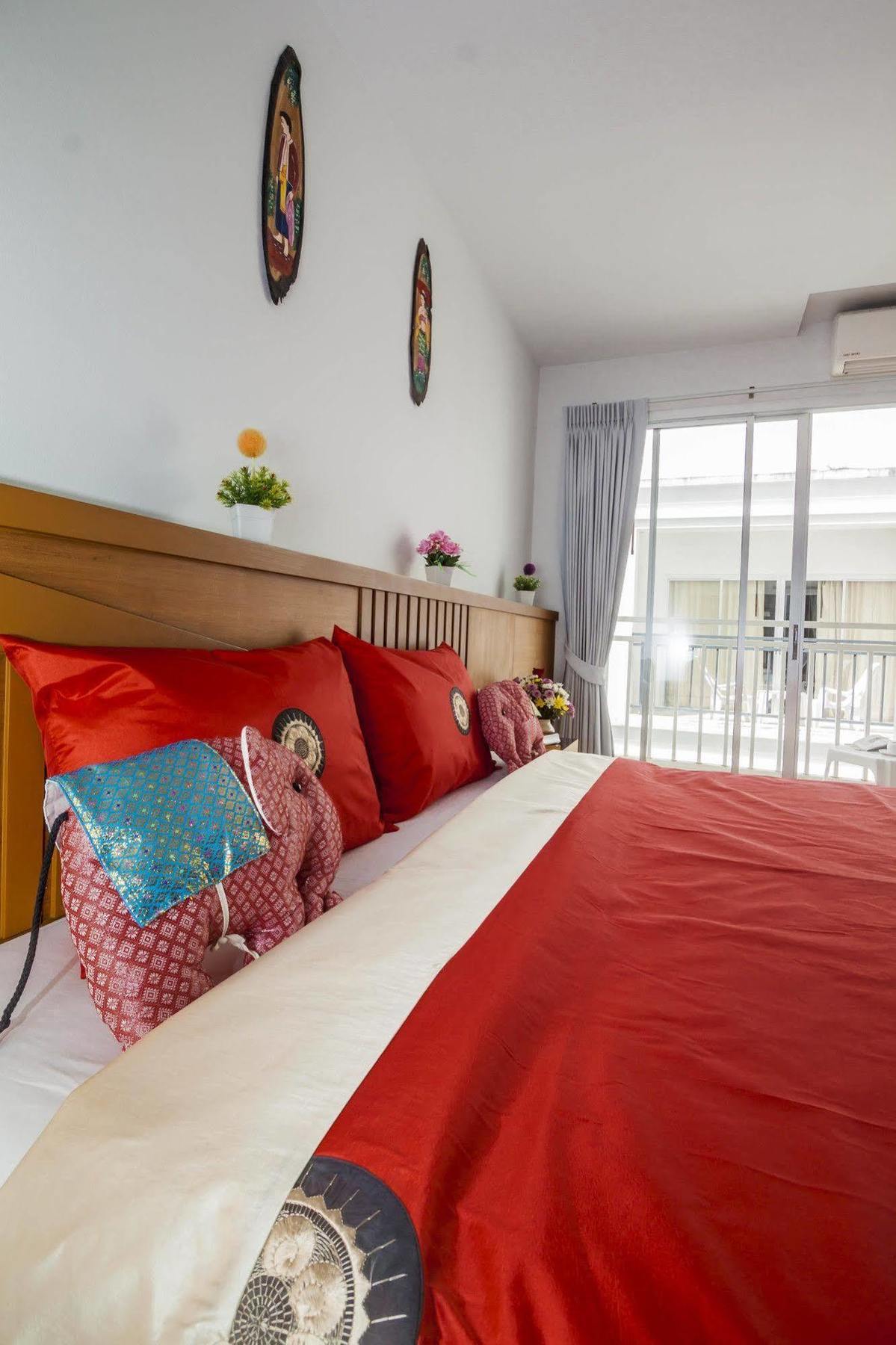Larn Park Resortel Patong
