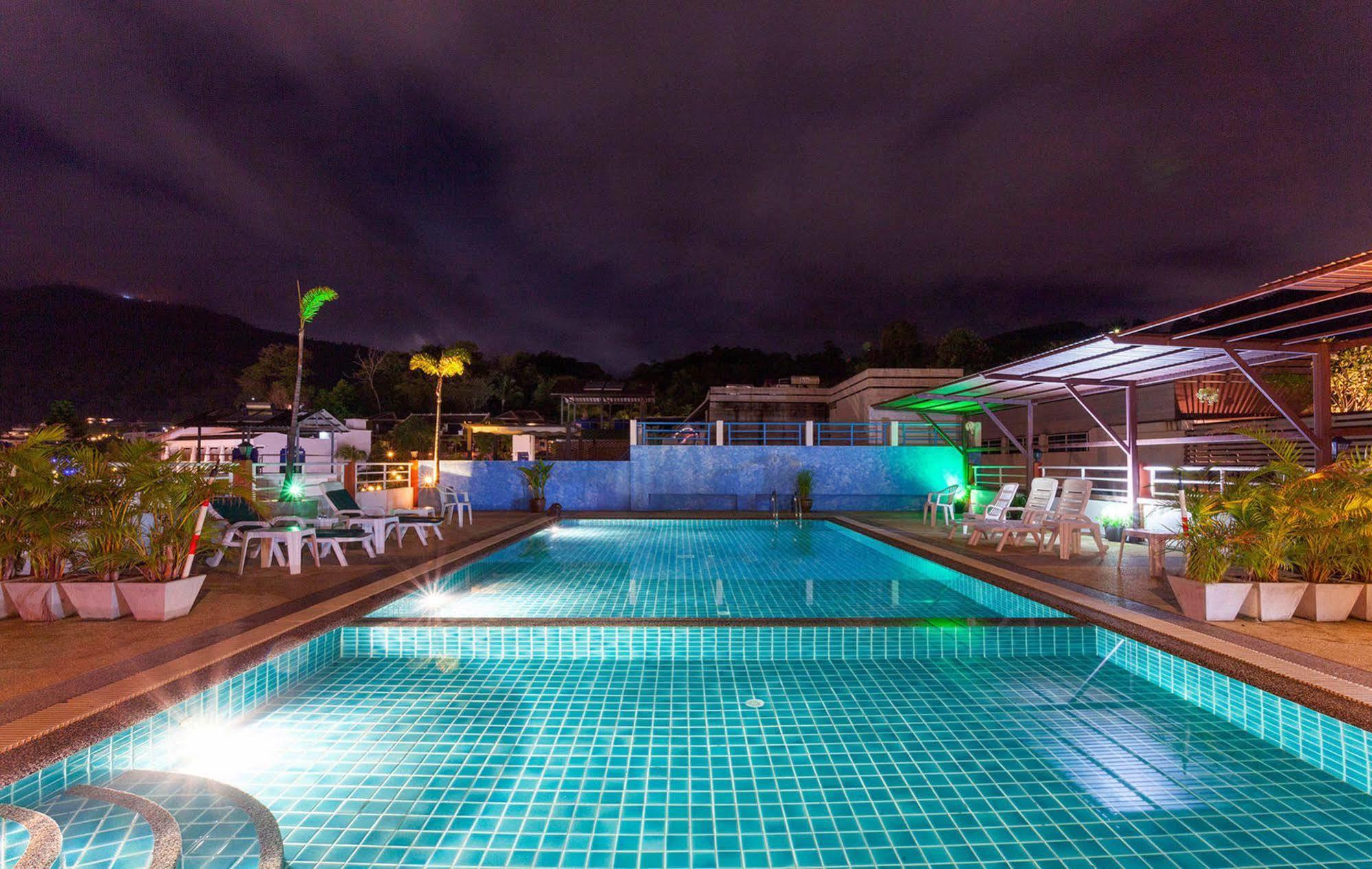 Larn Park Resortel 3*