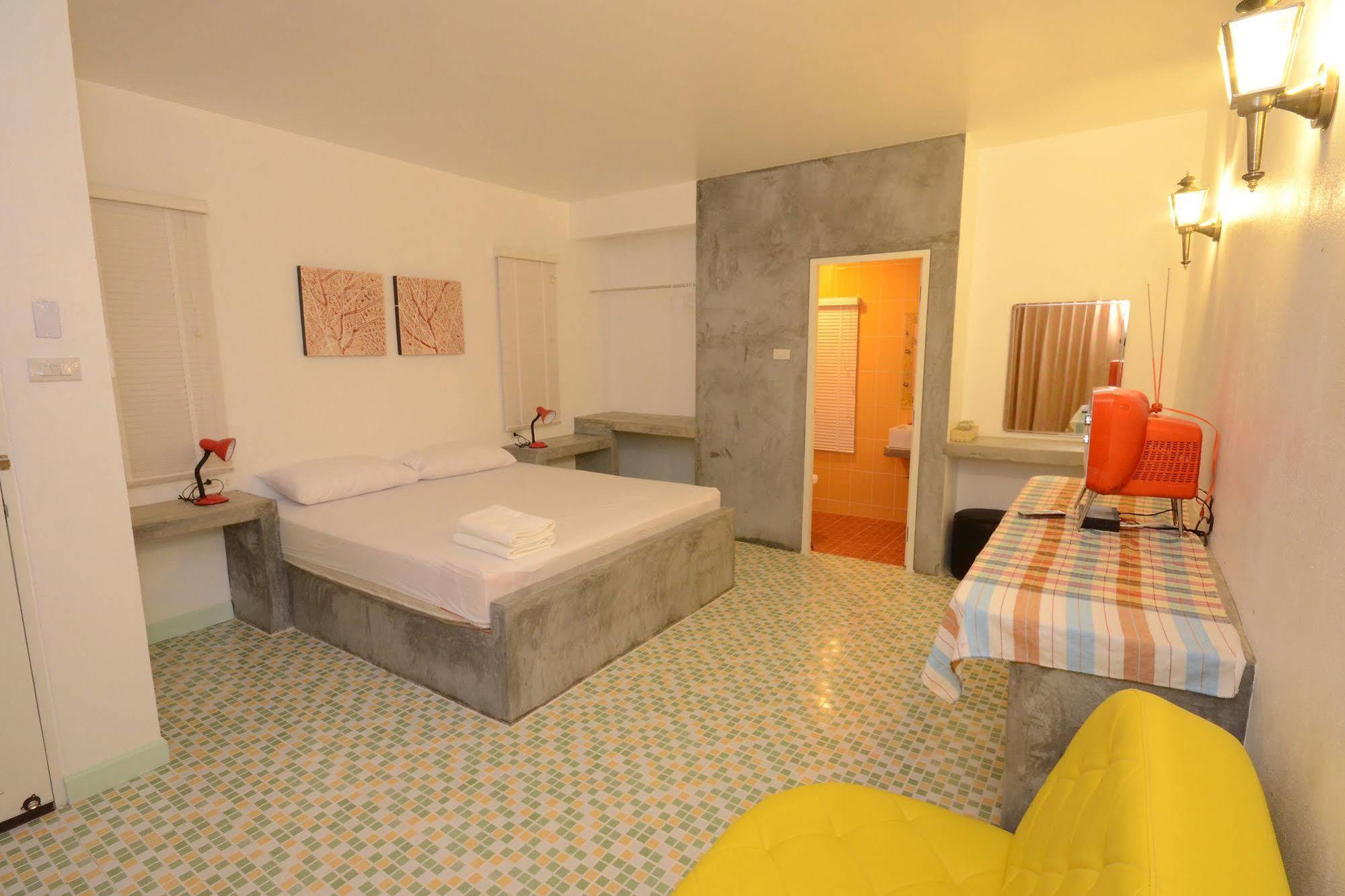 Hotel Baansuan Leela