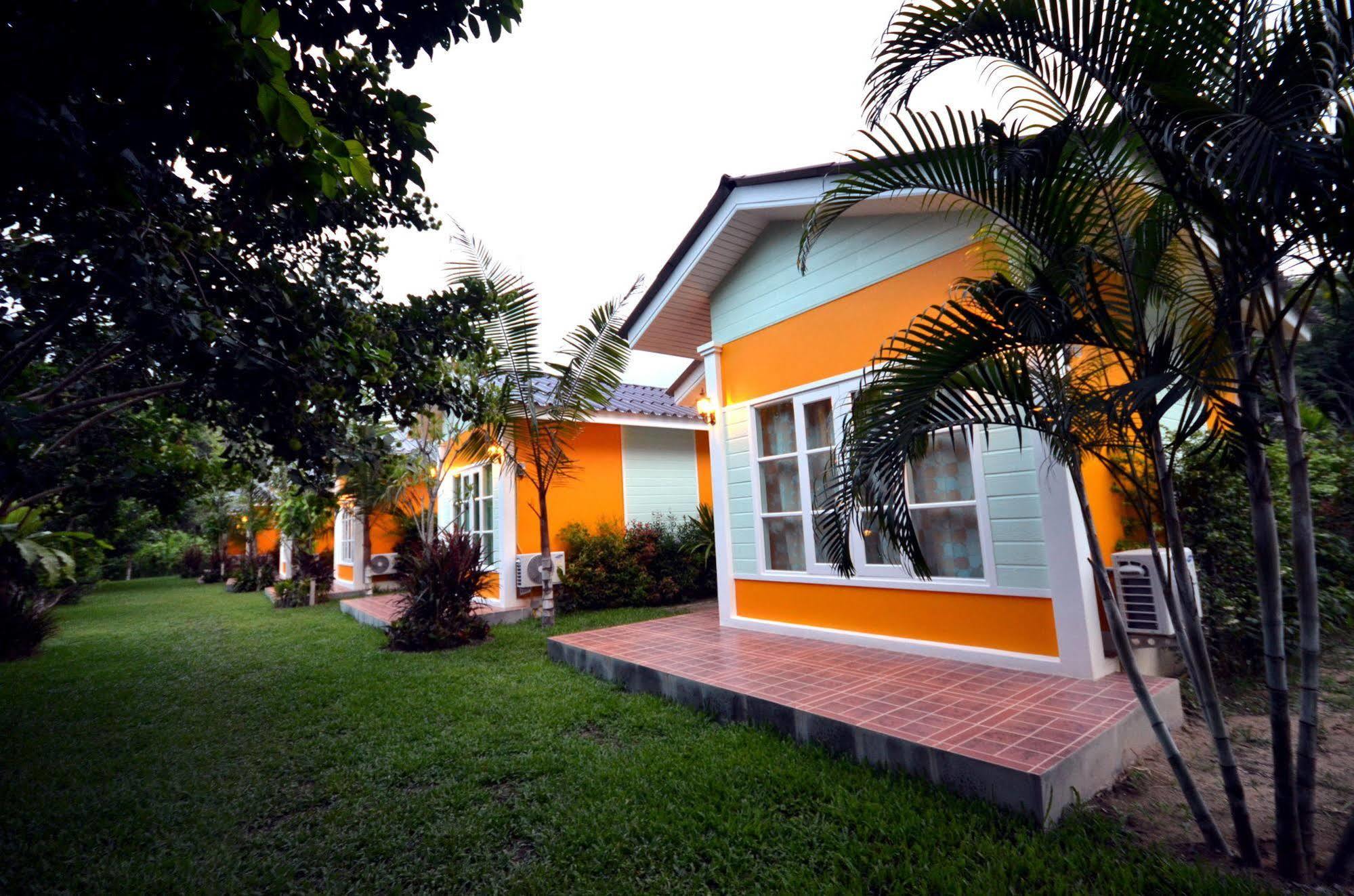 Hotel Baansuan Leela