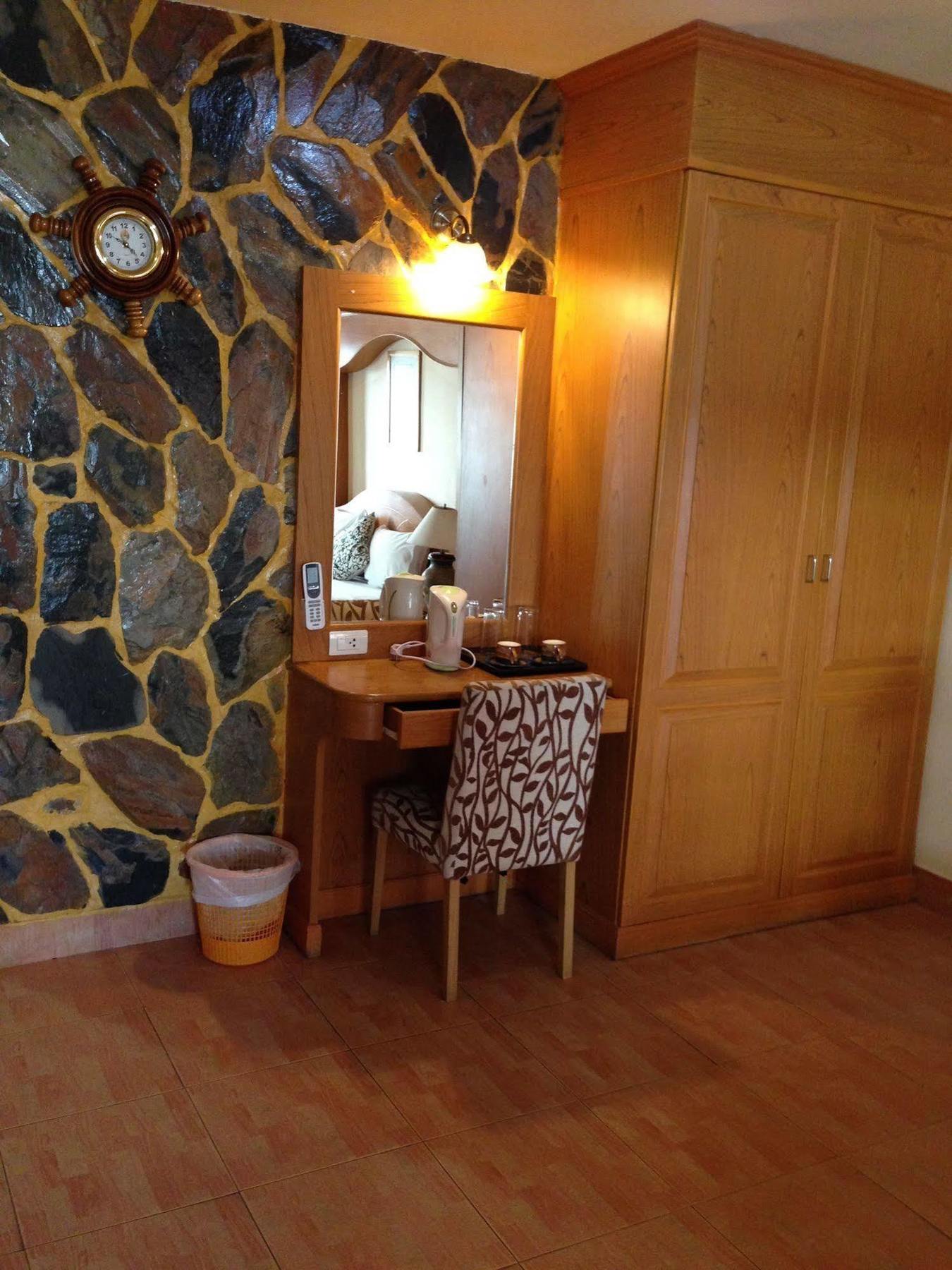 Guest house The House 3*
