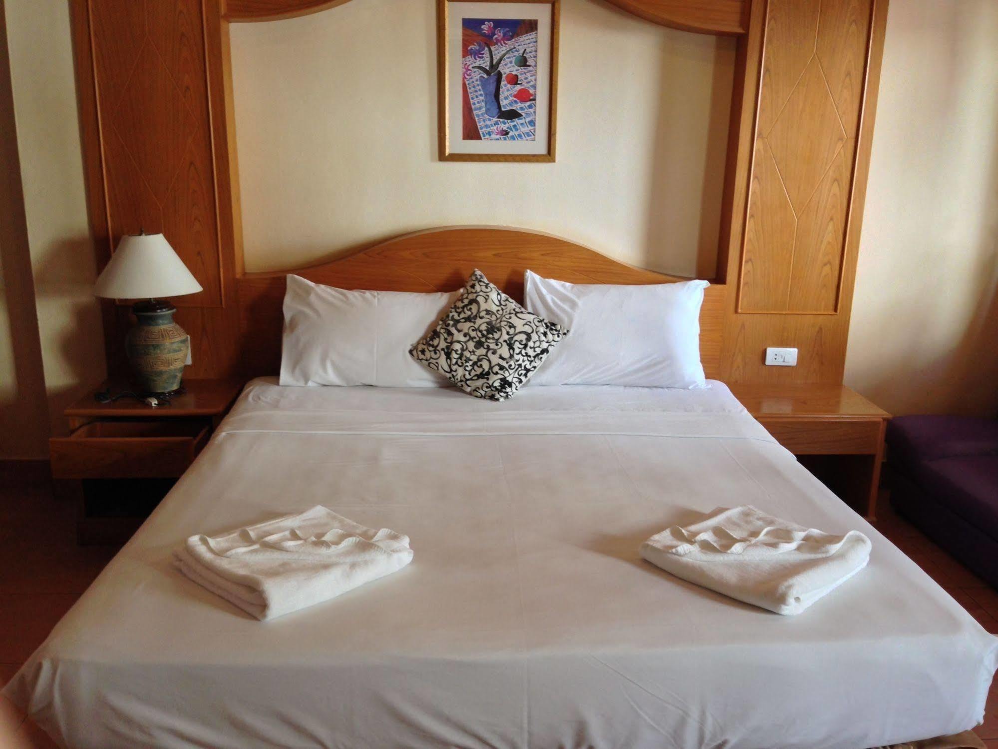 The House Guest house
