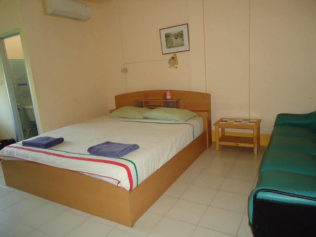 Guest house Kangaroo Karon