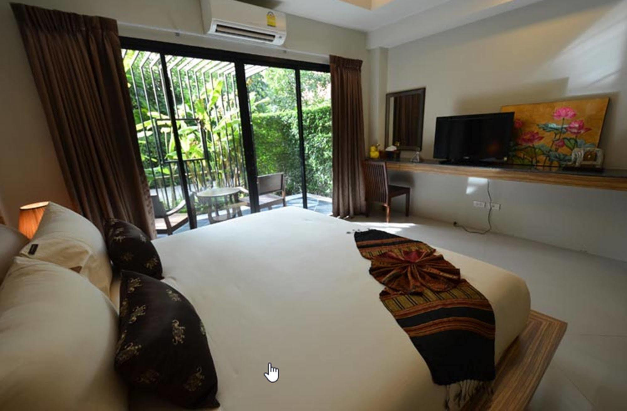 Phuket Botanic Resort 3*