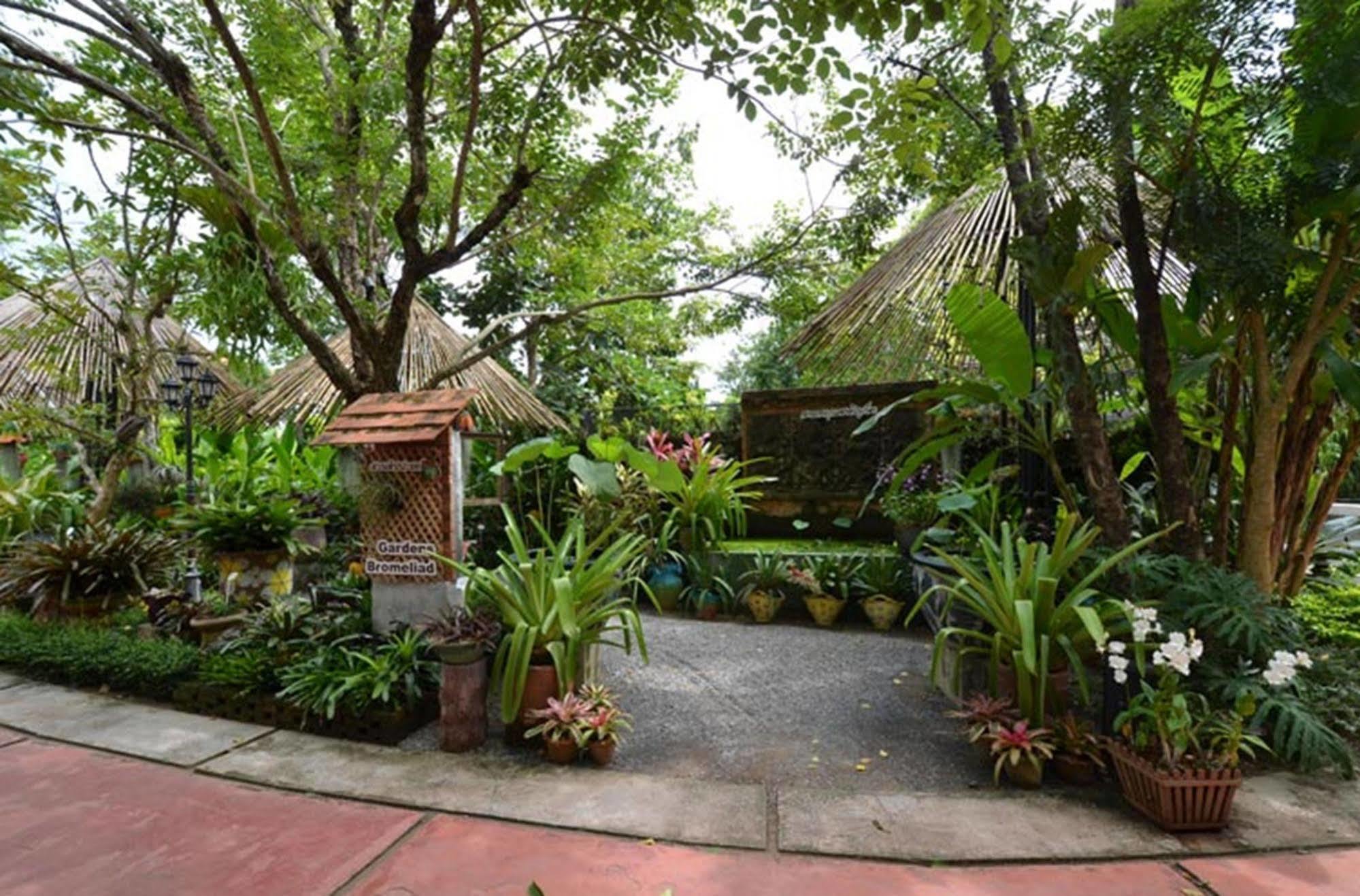 Phuket Botanic Resort 3*