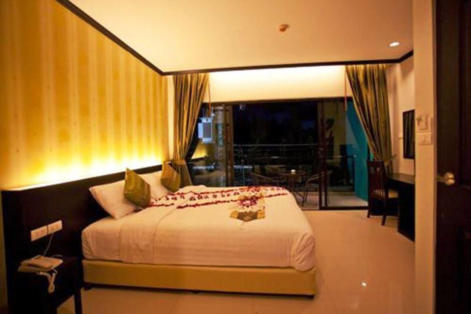 Kata Green Beach Hotel Hotel 2*