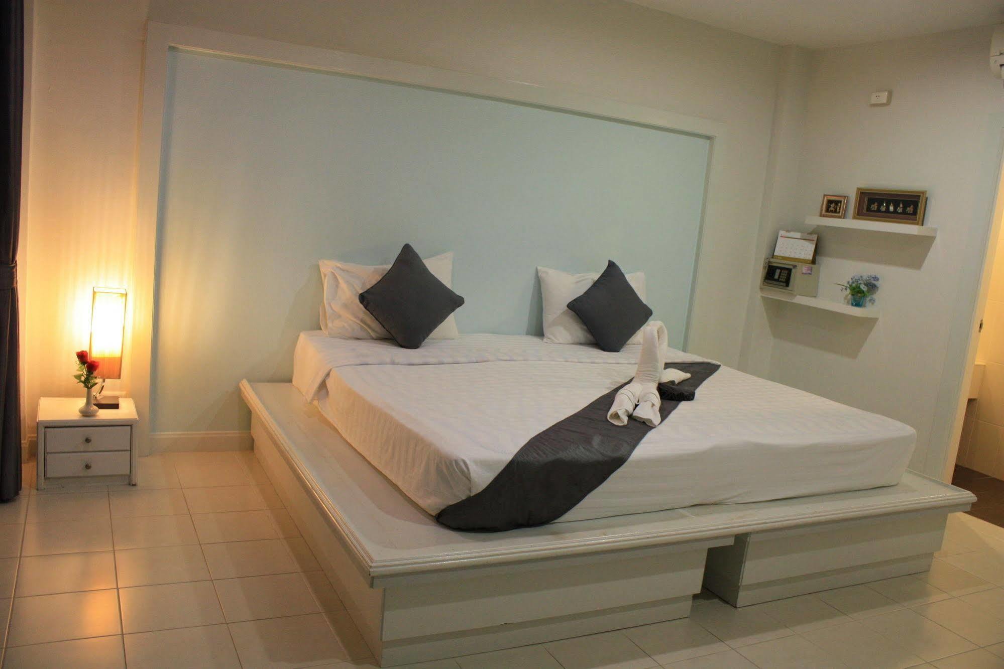 Phuket Racha Homestay *