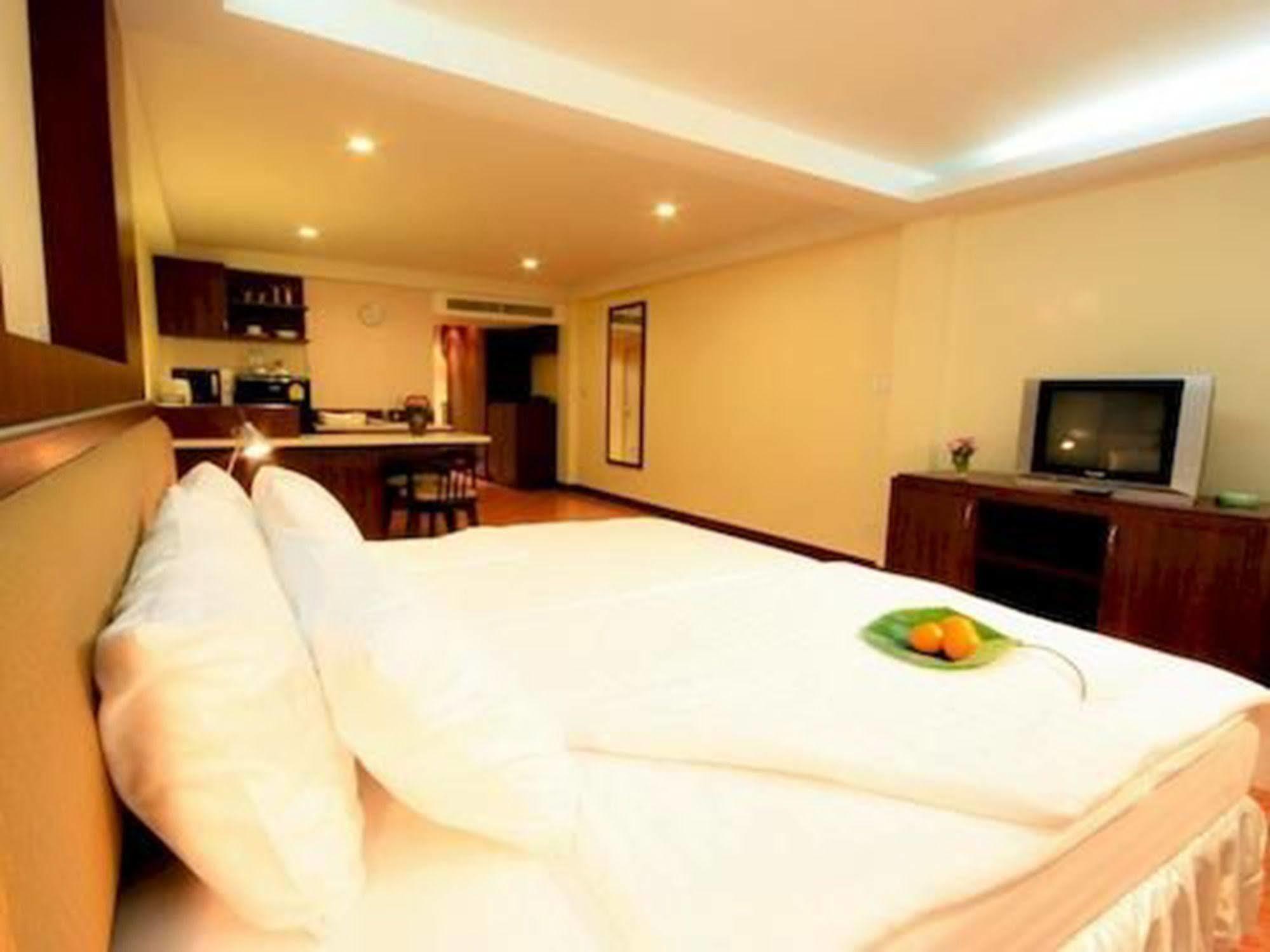 Sea View Apartment *